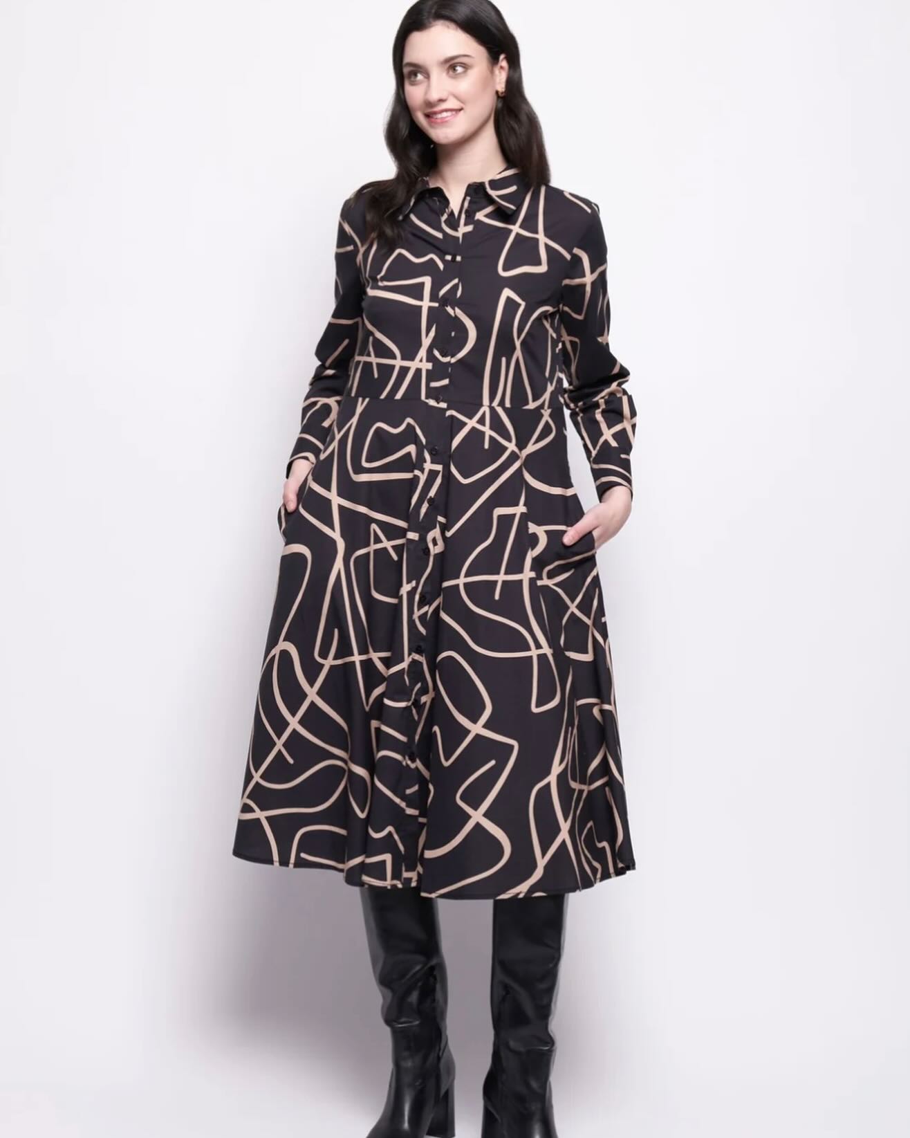 Foil Honourable Mention Dress
Shop in store or online
www.wirradesigns.com.au