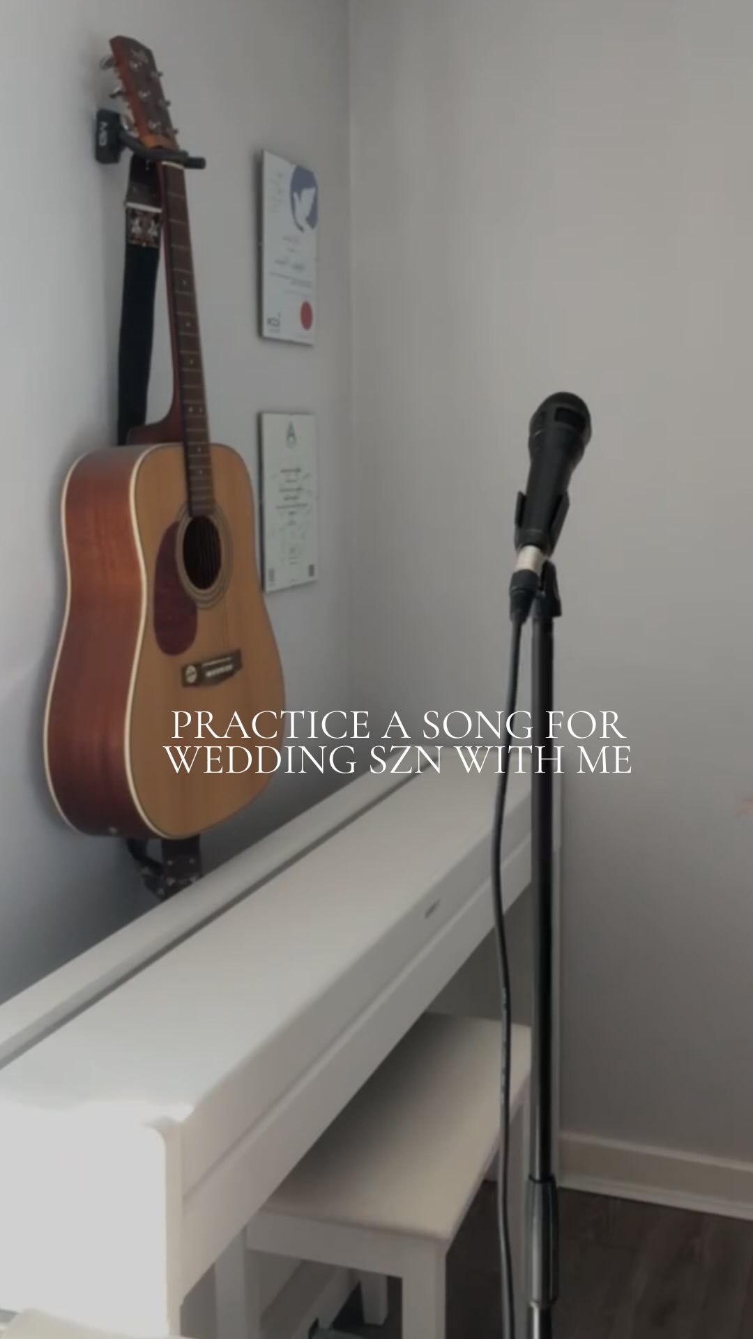 I heard this song on the radio the other day and thought, what a throwback! 2007 it was released! 😮 
I’ve been rehearsing some new songs ready for wedding season. I can’t believe how quickly it’s come around!
Would you add this song to your wedding song list?
Thank you @acousticbacksandtracks 
#weddingsinger #weddingsingeruk #welshsinger #weddingmusic #weddingvenueuk #weddingentertainment #weddinginspo #welshwedding #weddingvenue