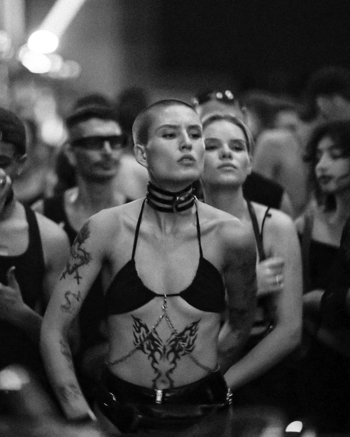 Lucie dancing in Basel somewhere in 2022.
visual memory from the past in stopmotion and GIF.
awake but dreaming since 2018