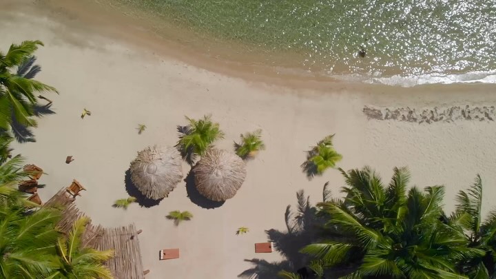 Real travel is found in the little things. It’s in barefoot mornings, fresh coconut water, and the stories of the local people you meet.
Come to Kalimera to experience an authentic home away from home