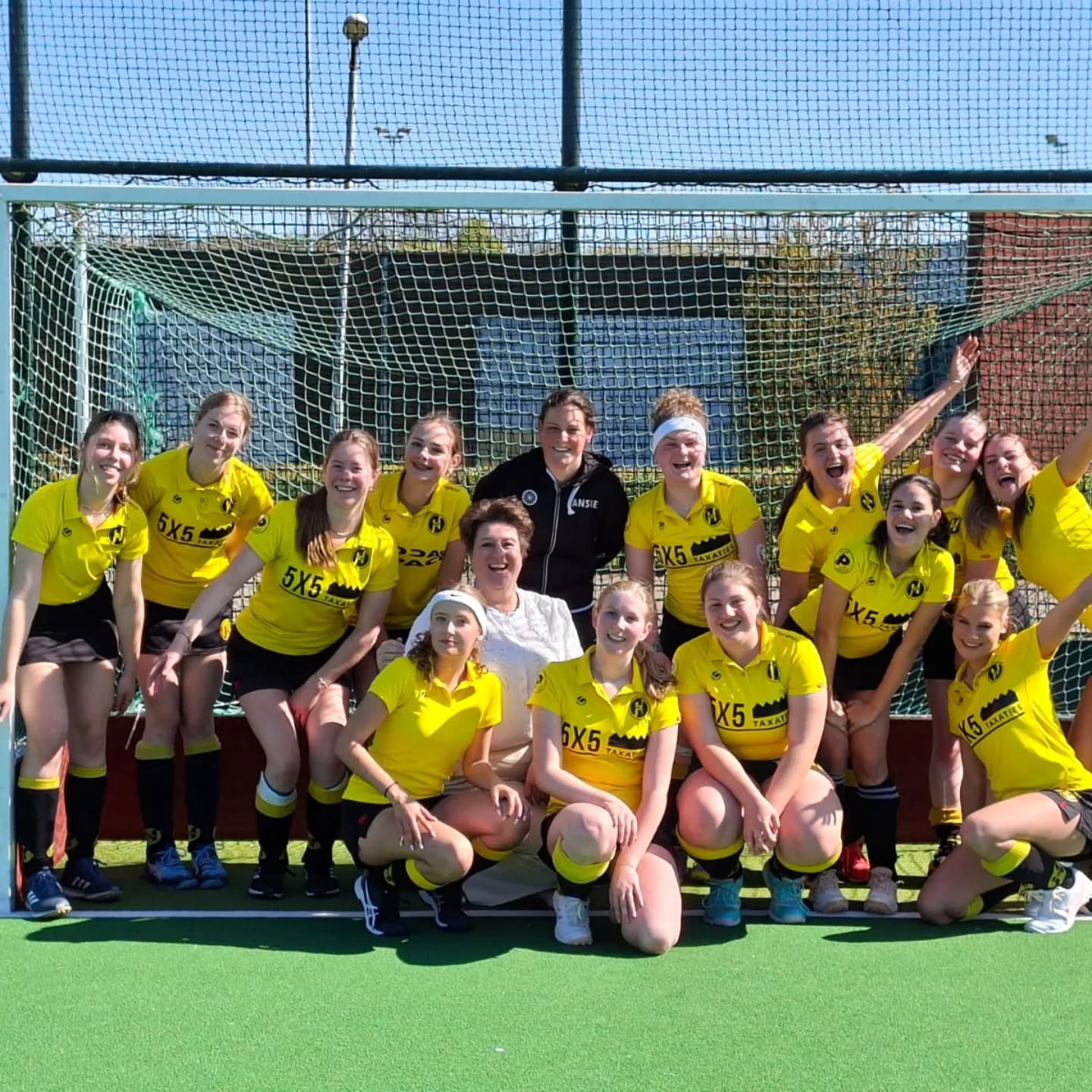 Deze toppers namen 3 puntjes vanuit Venlo mee naar Heeze.
Super meiden! DO25-2 3-1 wist!!!