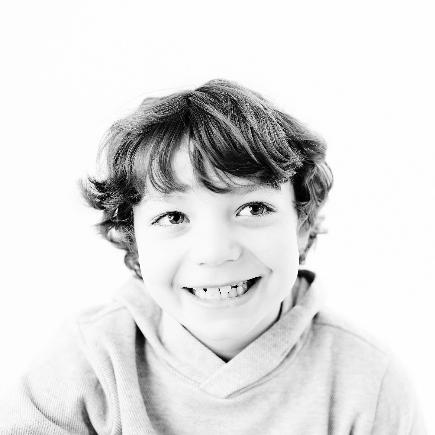 There’s something magical about freezing a moment in time—especially when it’s filled with pure, unfiltered personality.
Personality Sessions are some of my absolute favorites because they allow your child’s true spirit to shine. No props. No fuss. Just them—their giggles, silly faces, sparkly eyes, and all the little expressions that make them them.
These sessions are quick, fun, and so full of heart. Whether your little one is shy, spunky, serious, or sweet, this is where we capture it all—authentically and beautifully.
Because one day, you’ll want to remember more than just what they looked like.
You’ll want to remember who they were.
Ready to bottle up that personality forever? Let’s make it happen.
Next little chicken session will be held in June!
www.tinyheartsphotography.com
#PersonalitySession #TinyHeartsPhotography #BergenCountyPhotographer #NJFamilyPhotographer #BergenCountyMoms #MomsofBergenCounty #NJMomLife #NorthJerseyMoms #ParamusMoms #TenaflyMoms #EnglewoodMoms #RidgewoodMoms #FranklinLakesMoms #NJMiniSessions #StudioPortraits #LetThemBeLittle #ClassicChildPortraits #TimelessPhotography #ModernFamilyPhotography