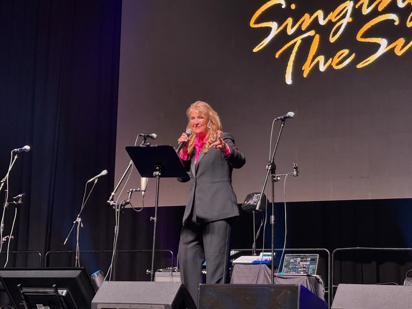 Hannah and I had such a great time last night at “Singing in the Sun” in Myrtle Beach, South Carolina. I got to share about the ministry, saw sweet friends I’ve known for years and even had help setting up our booth from some of our amazing friends from Triumphant Quartet. We’re excited about God’s plans during this next season! #singinginthesun #ministry #womensministry