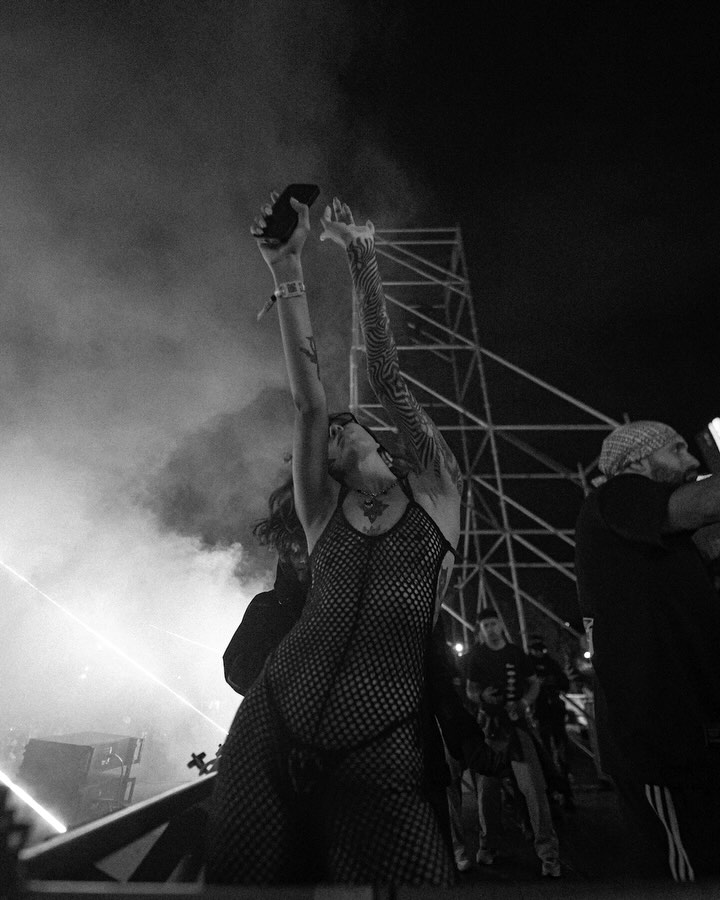 despierto, pero siempre soñando ???
this was DOOM FESTIVAL in Bogotá through my eyes in #stopmotion photographs for the 2nd consecutive year. This is not the end..
yet another fav track by @ueberrest.rotten ?