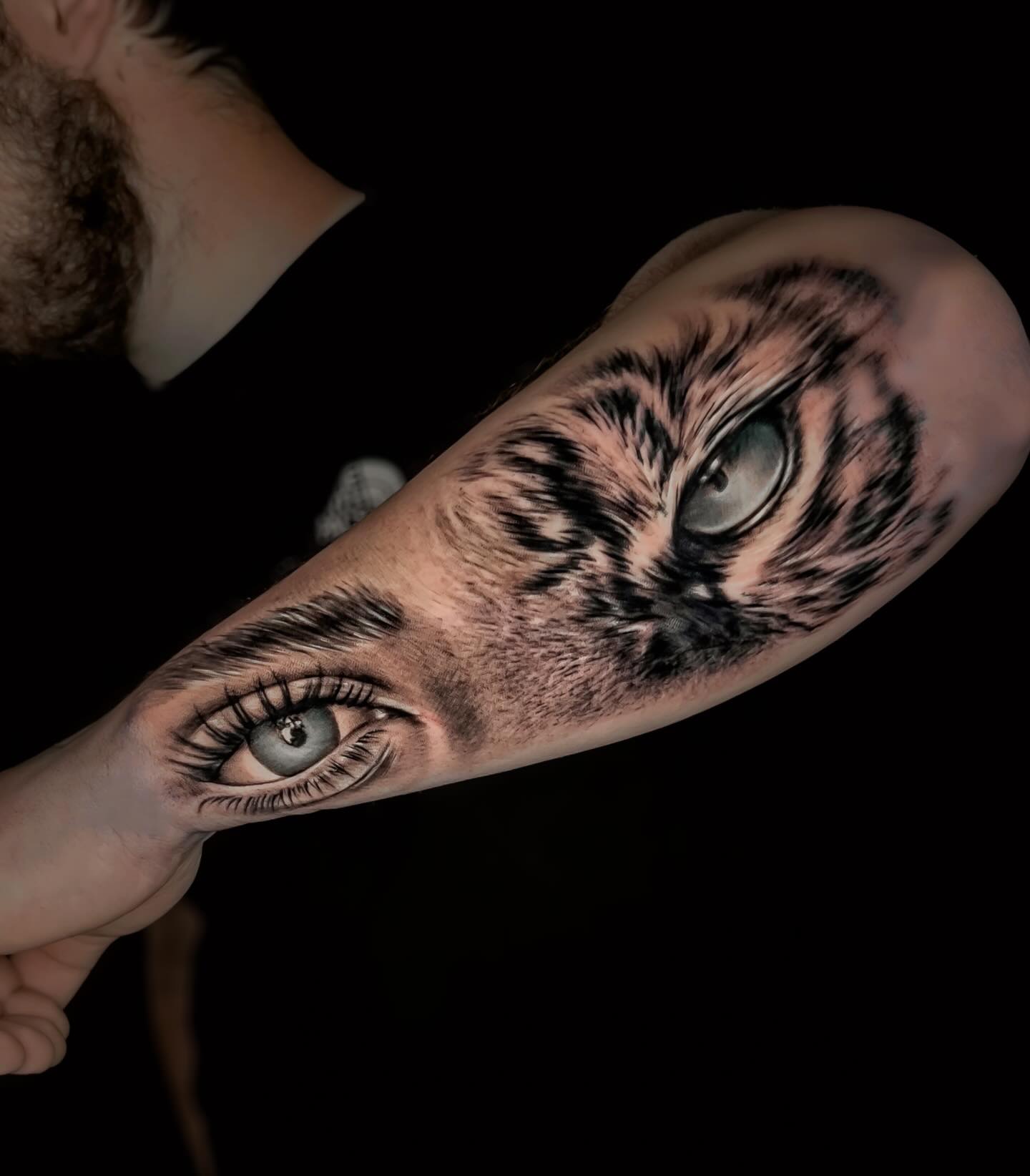 Black & Grey tattoo by Josh.
Message us to reserve your spot ?
#tattoo #tattoos #tattooworld #tattooist #tattooing #blackandgreytattoo #blackandgreyrealism #besttattoo #tattoouk #coventrytattoos #tattoocoventry