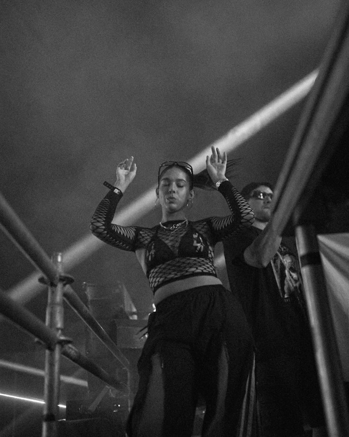 mid-rave in Chile for the very first time ???️
inspiring new people and opening my hearth overseas in yet another new country. This was part 1 of my own mini-tour through South America as a photographer.
the very first in Chile and signature stop-motion work out soon!
@respirafestival.cl ??