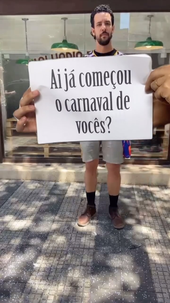 O Carnaval chegou com tudo na Malharia Tropical! 🎭🎶🔥 Muita alegria, música e energia contagiante tomaram conta do nosso bloco, com todo mundo vestindo nosso abadá personalizado! 🥳