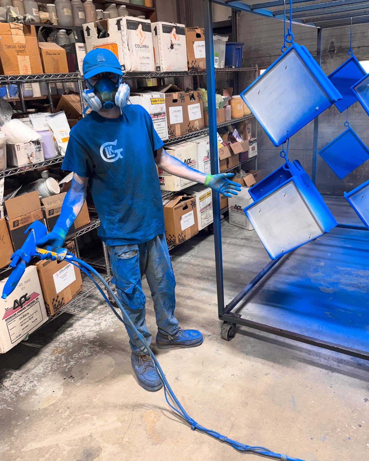 Jake as a blue Smurf 😂🤙🏼 @jtscoatings