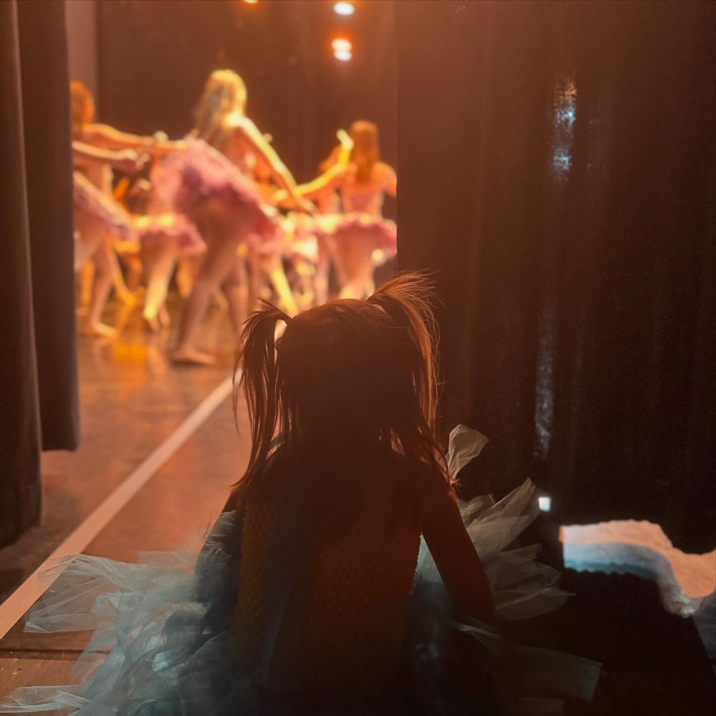 We open tonight!! Make sure your seats are as great as Clio’s to watch these beautiful dancers ✨ (link in bio)
Also - please remember that tickets need to be purchased online - thanks!
See you when the curtains open at 7 pm ?
Can’t make it tonight?! Grab seats for tomorrow! We have shows at 1 & 6 pm. 1 pm is our kid-friendly show, and will run just over an hour ?
?: @sarahrosestack