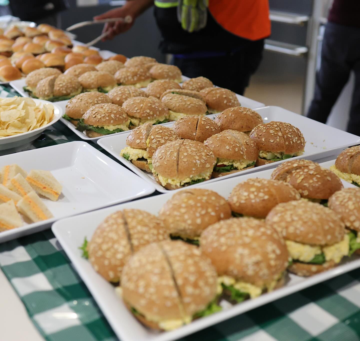 Masters Sunday, is there a better day of the year? With all of the golf fans in our office and several new additions to the team, it was only fitting to have a watch party this past Friday ⛳️
Truly a tradition unlike any other, whether you're at home or lucky enough to be in Augusta, we hope you all are enjoying your Masters Sunday!