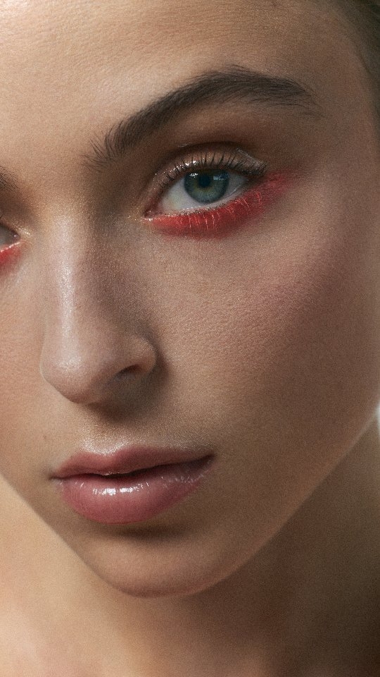 BACKSTAGES SHOOTING ✨
Photographe : @stephanie.lorang
Modèle : @sarah_fochrenbach
Makeup/hair : @jade_r__makeup
____________________________
#maquilleuselyon #muahlyon #shootinglyon #photographelyon #modelelyon #makeuplyon #backstages #backstageshoot #makeupartist #makeupbeauty