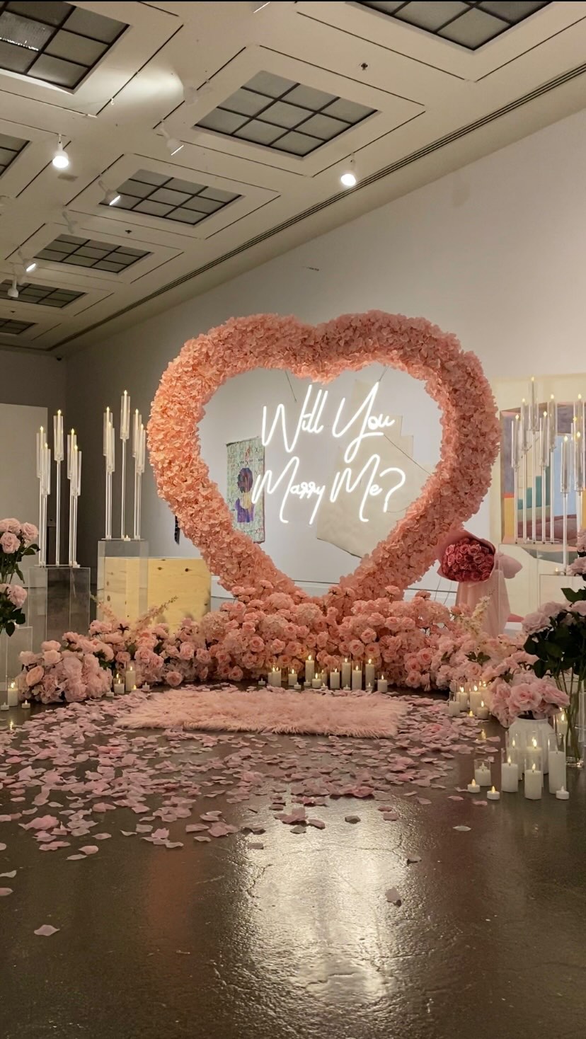 In a room filled with masterpieces, he proposed 🖼️✨
Send us a DM to book! 💌
#torontoproposal #proposalplanner #proposaldecor #proposalideas #shesaidyes #surpriseproposal #artgallery #fyi #heartdecor #marriageproposal