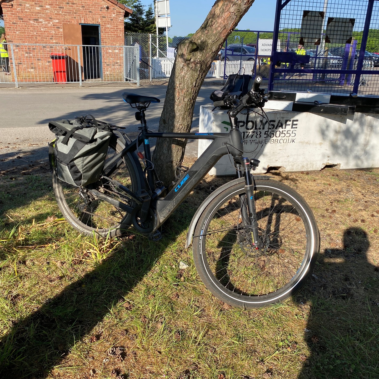 A little over a year ago I bought a second hand electric bike and I’ve been using it for local journeys in fine weather. It had travelled 110 miles when I acquired it and, since then I’ve added 1000. It’s not a massive distance but it is an average of about 2.6 miles/day. That’s not a life changing amount of exercise but it is miles (and smiles) that I have covered without starting my car engine, it’s around 486 gms CO2 per day that I haven’t emitted and 90 litres of diesel that I didn’t need to buy. My car costs me about 29.5p/mile to run, including depreciation and maintenance, so I’ve also saved myself nearly £300. I can’t see a downside!