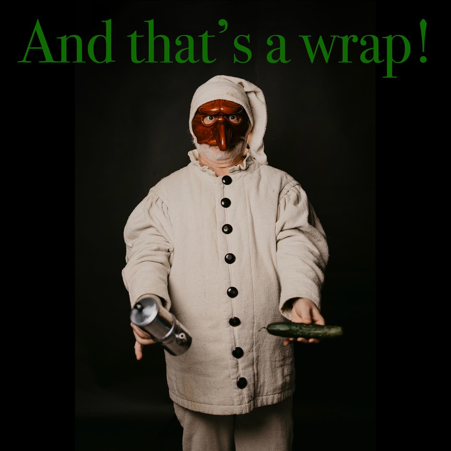 Antonio is safely back in Reggio and we’re finally catching up on sleep after a whirlwind of a week. Between lectures, presentations, workshops, rehearsals, performances, and most importantly, meals, we didn’t give the Maestro much time to rest. Thank you again to everyone who participated and who helped make this week a success.
Now on to the next! Check out www.laughingstockchi.com or check back here soon for the announcement of our next show, in rehearsals now, opening June 14th!
#commediadellarte #comicmask #masks #italianinchicago #pulcinella #workshop#performance #chicagotheatre #clown