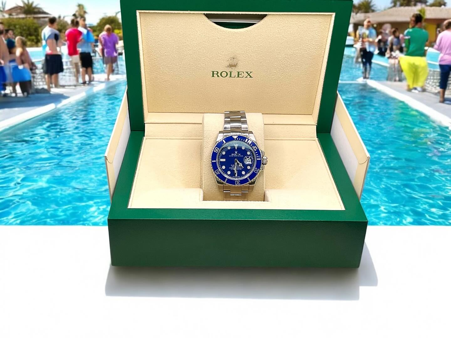 ‼️ SOLD ‼️
Rolex Submariner “Smurf” – Ref. 116619LB
💎 All 18K Solid White Gold
💙 Bold Blue Dial & Bezel
💰 $40,000
One of the most sought-after discontinued Subs — the “Smurf” is a heavy hitter in every way. All white gold, full set, and built for collectors who know the value of rarity.
🔹 40mm Oyster Case
🔹 Automatic Cal. 3135 Movement
🔹 Blue Cerachrom Bezel
🔹 Full Set – Box & Papers
🔹 Discontinued & Investment-Grade
📍Available now @ R&F Pawnbrokers in Conway
📞 DM or call us to claim it — serious inquiries only.
#RolexSmurf #116619LB #RolexSubmariner #LuxuryWatch #WhiteGoldRolex #RolexCollector #DiscontinuedRolex #WatchCollectors #WatchCommunity #ArkansasWatches #RFPawnbrokers
