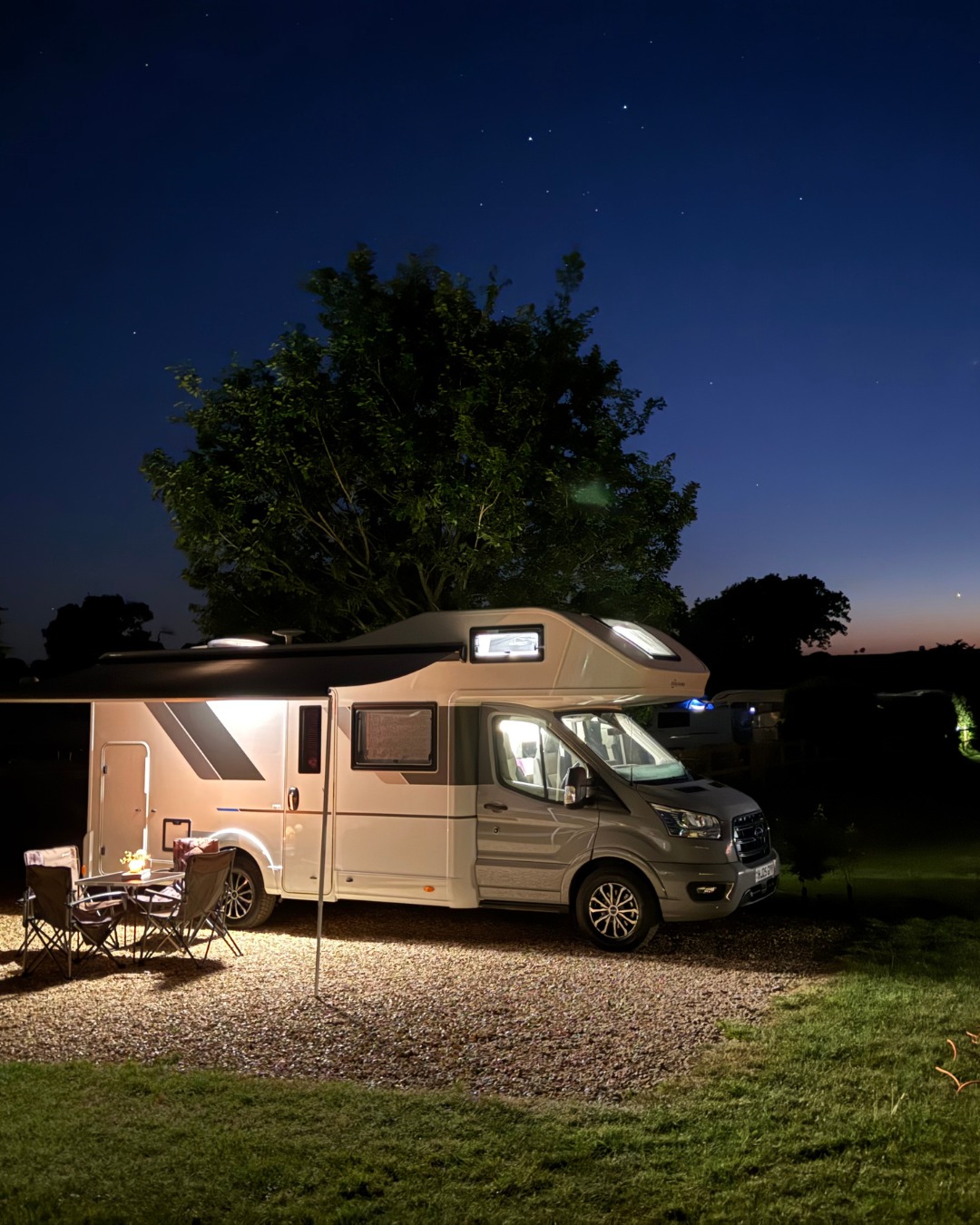 🚐✨ One of Abacus Motorhomes motorhomes parked up at Red Shoot Camping Park under a clear, starry sky 🌌
#RedShootCampingPark #AbacusMotorhomes #MotorhomeCamping #StarrySkies #NewForestNights #CampingUK #RedShootCampingPark