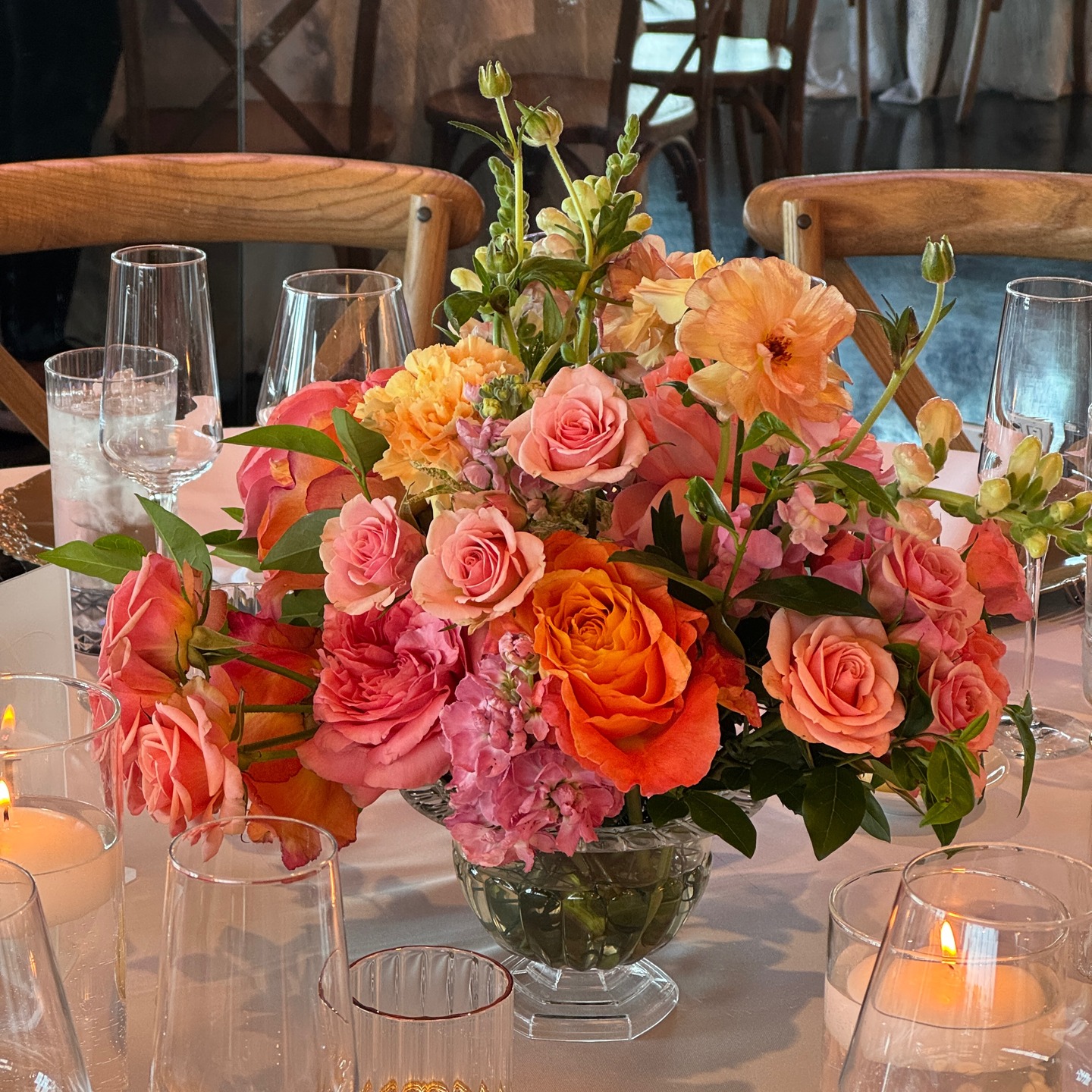 Vibrant colors, oh my! What a gorgeous floral donation from Lauren & Bryce's wedding last weekend. A big thank you to not only the happy couple but to everyone involved - @aperfectlittleplan @bowandrose @laurenstraface @bryce_telford_ What a beautiful way to start your marriage. The residents at Kingsway Senior Living and Scofield Manor were the lucky recipients. Your arrangements brightened their day and their living spaces. Way to go!!!