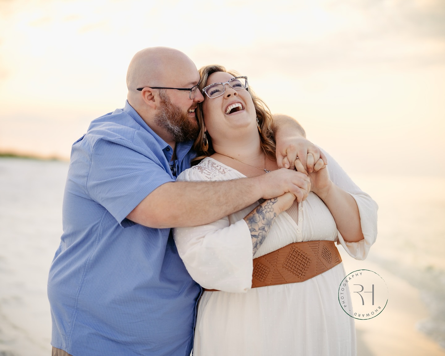Even at sunrise......I love snapping pics of lovey-dovey couples! I also love it when fellow Photogs choose me to capture them! Grateful always and what a beautiful couple they are! ♥️
#couples #couplesphotography #couplegoals #relationshipgoals #sunrisesession #floridalife #photographerslife #destinphotographer