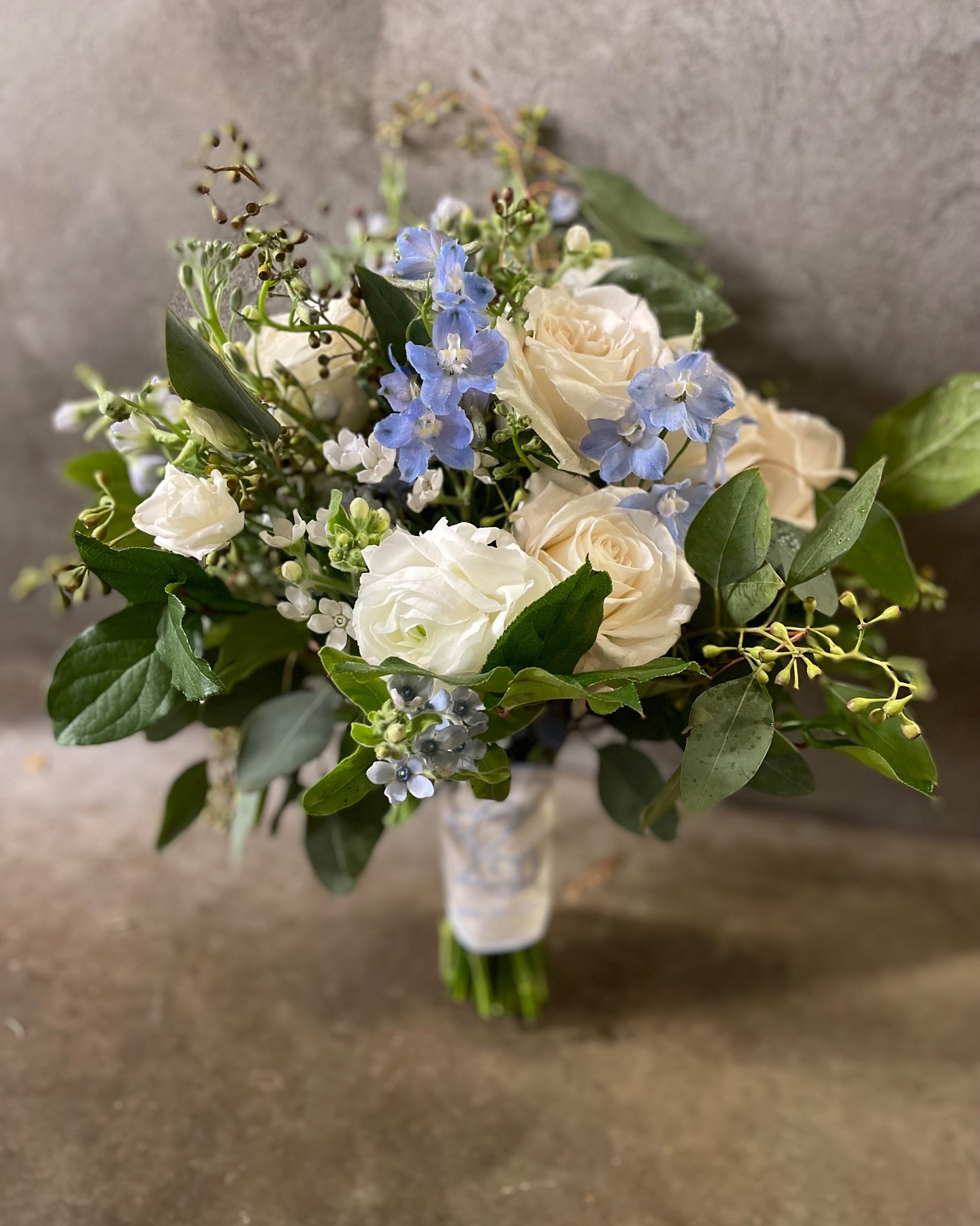 Just watch as this beautiful wedding bouquet (along with other wedding florals) gets repurposed after a late-night rescue into bedside arrangements for the senior residents at Stamford Green. Congratulations and a big 'thank you' to Zoe for her generosity in sharing her gorgeous flowers that were designed by @earthgarden. Your kindness made the day for seniors in our community.👏@zgepfert