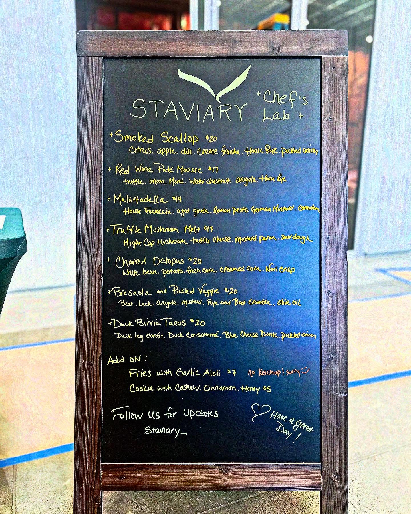 Staviary Pop-Ups number 1 and number 2 are in the books, and dear sweet baby Bacchus, they were incredible. Chef Rachel absolutely killed it this weekend, and we are so excited to see her doors officially open. In addition to the duck birria tacos and malortadella in the pictures, our Hospitality Director @paulthewinosaur also had the seared scallops and truffle mushroom melt, so if someone can come wake him from his food coma that would be super helpful.
Join us again on July 5th at 11am for A Taste of Chicago, and enjoy a glass of your favorite Midpoint wine while you do!