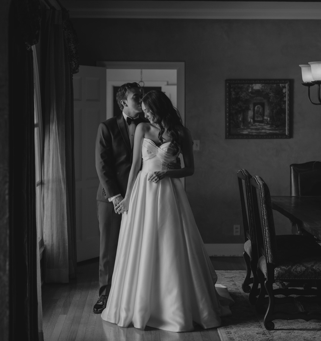 When you get to marry your best friend in your family farm 🥹🥹
it’s so sweet seeing these family traditions of generations getting married in your family home. I love the moments that pop up during the day, like when the sibling says “oh we always take our silly photos here on this step, we have to take one today”. And knowing the tradition will keep going for further generations. It’s a trend I can get used to.
Venue: Quail Ranch | @quailranchevents
Coordinator: Somni Events | @somnievents
Designers/planners + bride and groom: @tatumrae28 @michael__seaton @yourqrwedding
Photography: Foolishly Rushing In | @foolishlyrushingin
Videography: Brian Lee Weddings | @brianleeweddings
Content Creator: Content by Kailee | @contentbykailee
Music: Vital Event Group | @vitaleventgroup
Baker Brothers | @bakerbrothersofficial
Floral: Florals by Isabelle | @floralsbyisabelle
Catering: Command Performance | @commandperformancecatering
Bar: Brick and Brass | @brickandbrassbar
Rental: Theoni Collection | @theonicollection
Signage: Sweet Leaf Press | @sweetleafpress
Makeup & Hair: Kiss and Makeup | @kissandmakeup_mellodyvere
Photobooth: Get Snap Photobooth | @getsnapphotobooth
Cake: Skiff’s Cakes | @skiffscakes
Late Night Snacks: Ice Cream Occasions | @icecreamoccasions @skiffscakes @805_quesabirriatacos
#butteryellow #losangelesweddingphotographer #socalweddingphotographer #sonomaweddingphotographer #pasoroblesweddingphotographer #newportbeachweddingphotographer #carmelweddingphotographer #ojaiweddingphotographer