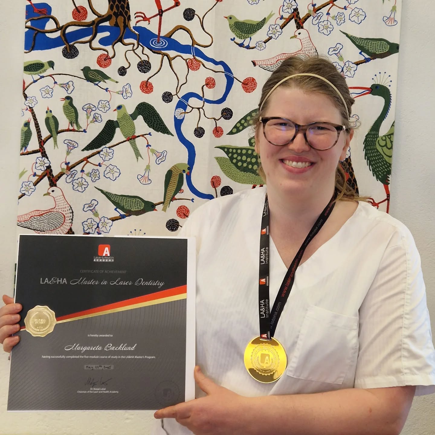 Nu har Margareta slutfört sin master utbildning i LA&HA Fotona laser? på Laser &Health Academy i Slovenien??