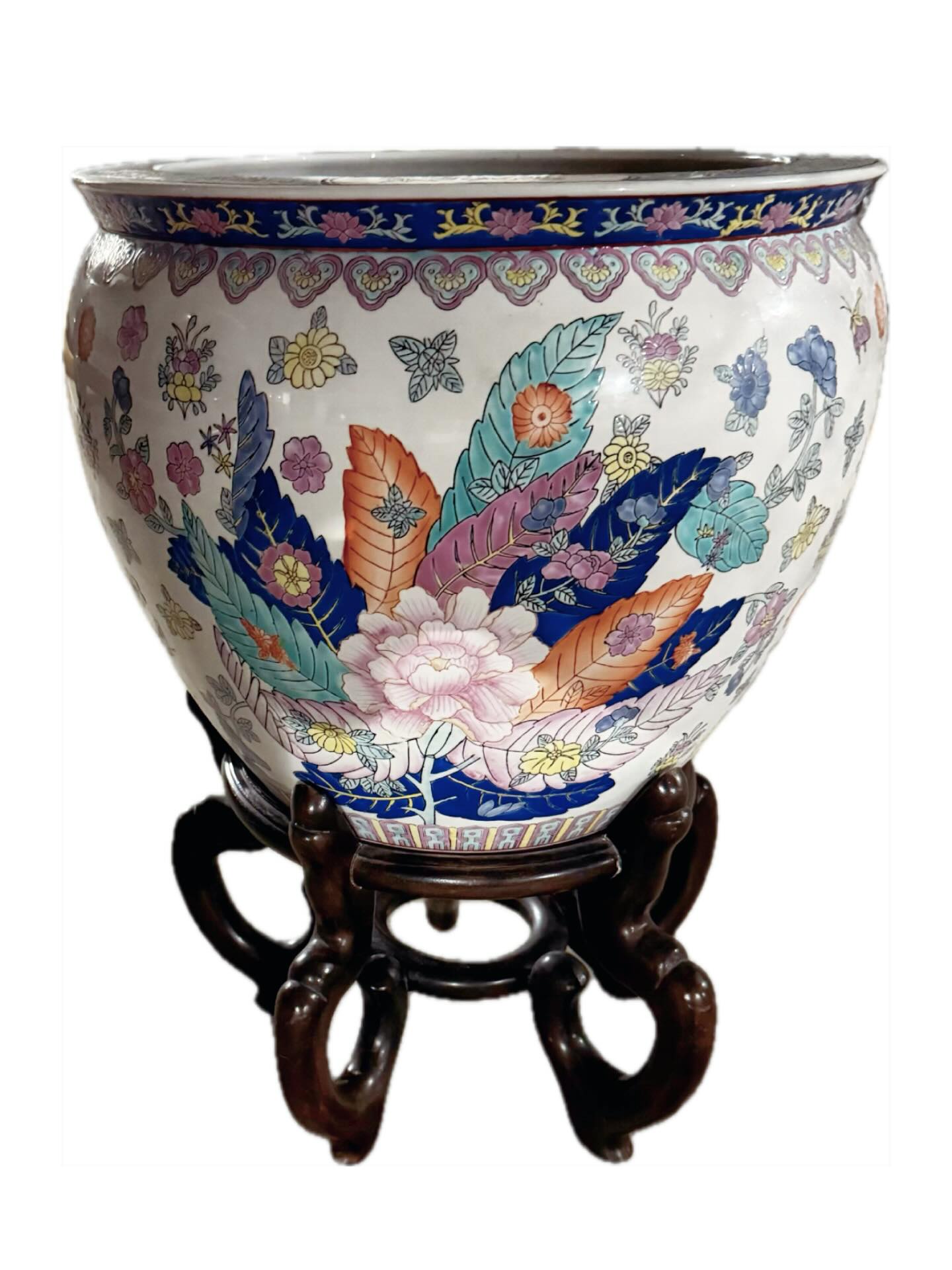 This BEAUTY sold, but I’m so glad it found the perfect home with someone who has been searching for a tobacco leaf treasure ?
Can I find a treasure for you? Let me know your wishlist in the comments! ?
#tobaccoleaf #fishbowlplanter #treasure #vintage #antiques #smallbusiness