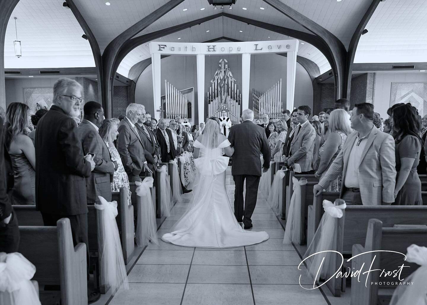 One benefit of a second photographer! We love delivering this top of shot! Congratulations Sarah & Nick! 👰🏼♂️❤️ 🤵🏻
📸 www.davidfrostphoto.com
💒 Venue: @earlyworksfam
🎤 Band: @flashbacksshowband
👨🍳 Catering: @bubbassilverspooncatering
#weddingphotography #alabamaweddingphotographer #birminghamweddingphotographer #huntsvilleweddingphotographer #huntsvilleweddings #birminghamwedding #birminghambride #nashvilleweddingphotographer #nashvilleweddingphotography #huntsvillewedding #huntsvillebride #modernbride #profotob10 #profotousa #nikonphotography #nikon #nikonz9 #profotoglobal #huntsvillealabama #huntsvilleal #beautifulbride