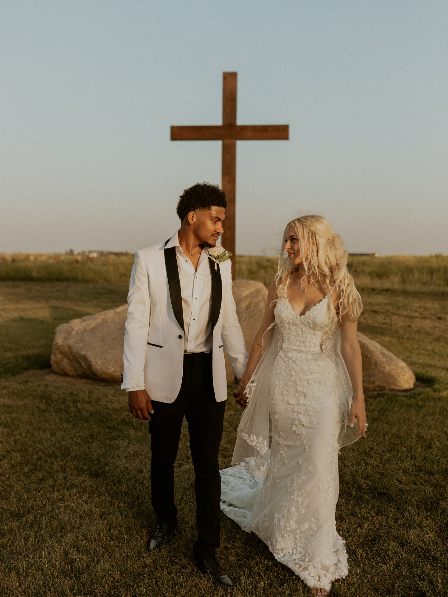 From First Look to Last Dance 🤍
There’s nothing quite like seeing a wedding day come together—from the little details to the big, joy-filled moments.
This is the kind of day that reminds us what it’s all about: love, connection, and celebrating with your favorite people by your side.
View our NW Iowa Wedding Venue at:
🌐 www.loftedviewevents.com
✉️ loftedviewevents@gmail.com
📍Bronson, IA…Outskirts of Sioux City, IA
📸 by @meganography
#wedding #venue #weddingstyle #bride #groom #weddingphotography #inspo #weddingplanning #vendors #brideandgroom
#LoftedViewEvents #WeddingDayDetails #IowaWeddingVenue #StartToFinish #ModernLoveStory #FullWeddingDay