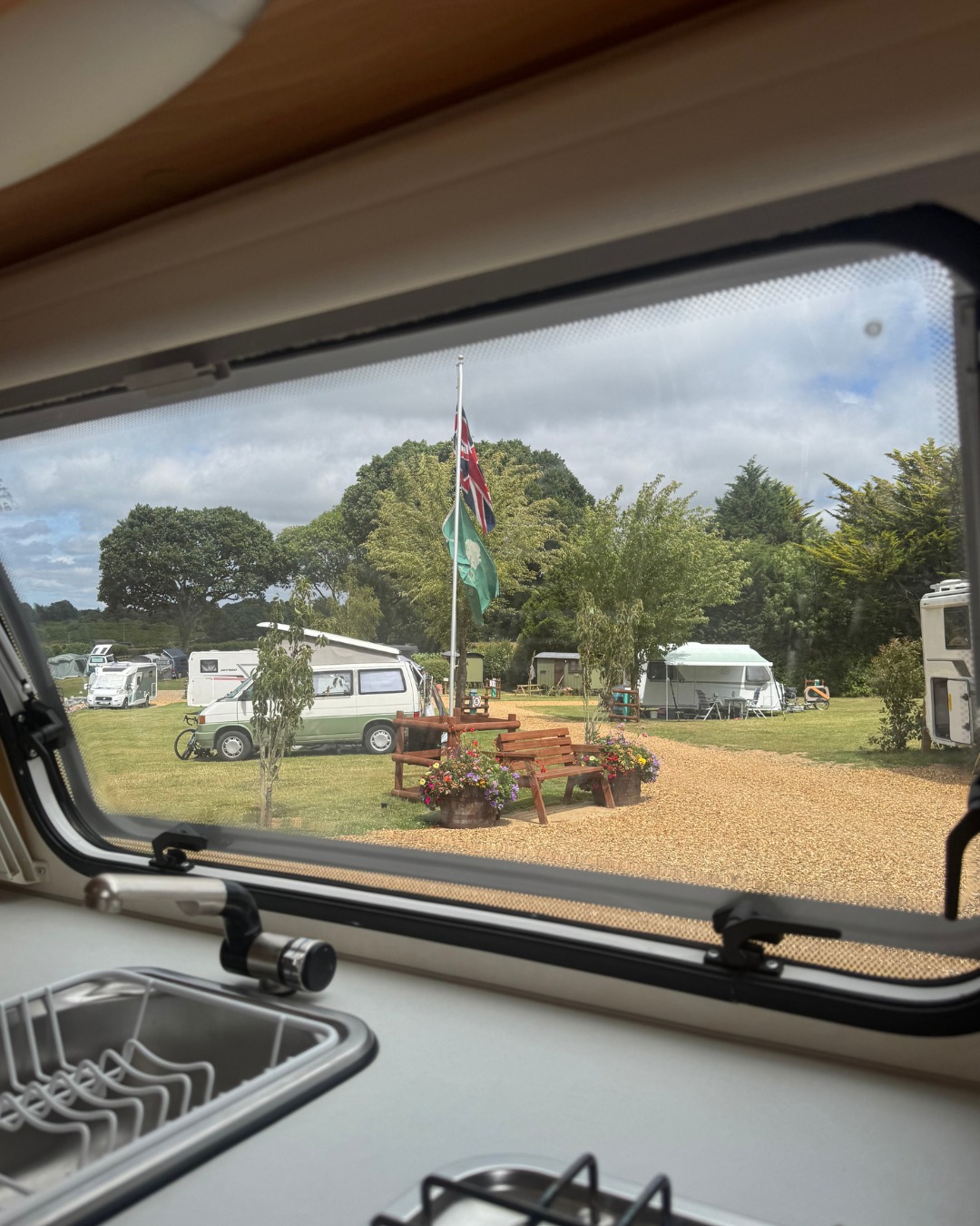 👀 A view from inside the Sales Pitch Stand!
Have you checked out our featured caravan yet? This week we’re showcasing the 2015 TAB 320 – compact, stylish, and ready for your next adventure 🚐✨
💷 Just £9,995
🛏️ Sleeps 2
🍽️ Kitchenette, comfy seating, and clever storage
📍 On display now – don’t miss it!
Come take a look or find out more online 👉 https://bit.ly/3Ghb0av
#TAB320 #CaravanLife #OnDisplay #SalesPitchStand #BlackmoreValeLeisure #VanGoals #TinyTravelBigAdventure