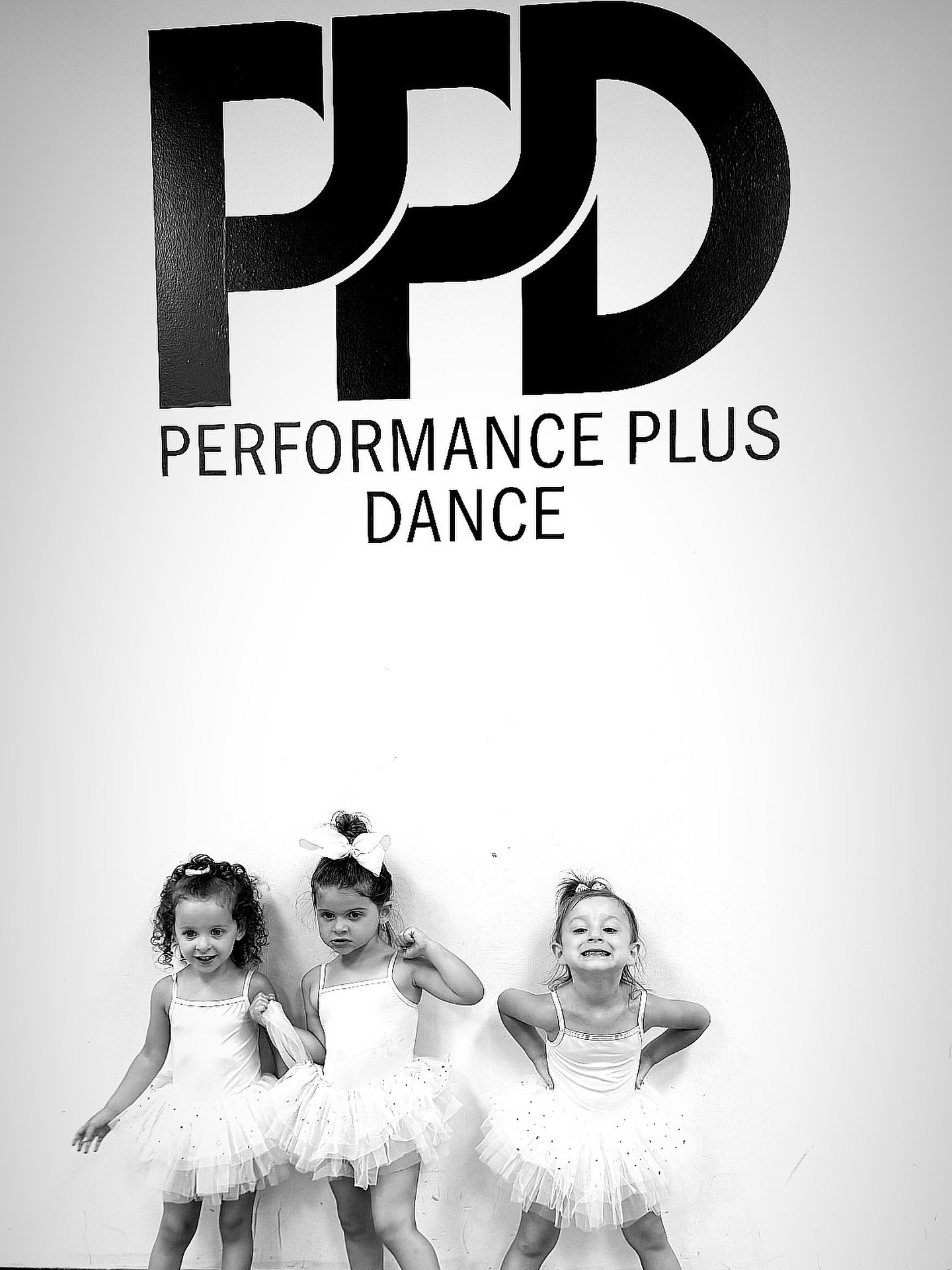 Free SASS included with every class! ☺️ Registration is now open for our Fall recreational classes! Schedule, pricing and sign up info: performanceplusdance.com