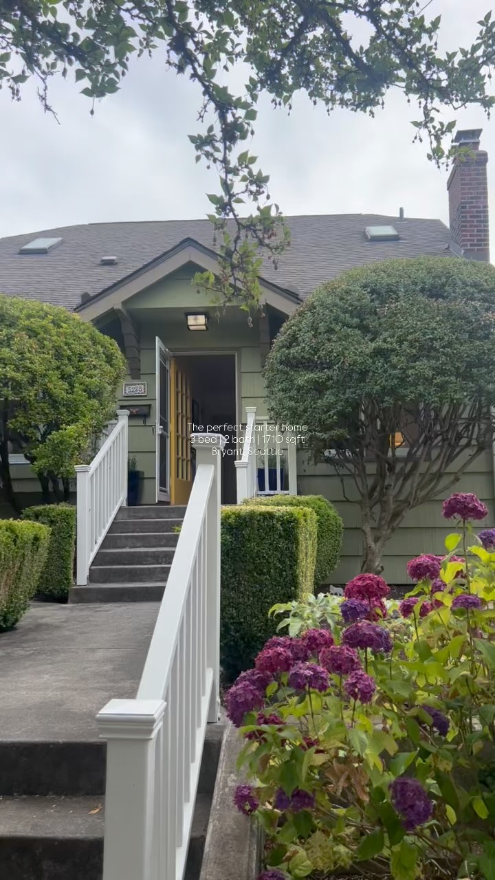 One of my favorite neighborhood in Seattle!! This is the perfect spot for a first time homebuyer or a growing family.
3 bed | 2 bath | 1710sqft + unfinished basement | $1.025M
Listed by: Gina Hasson & Eric Premo / Compass