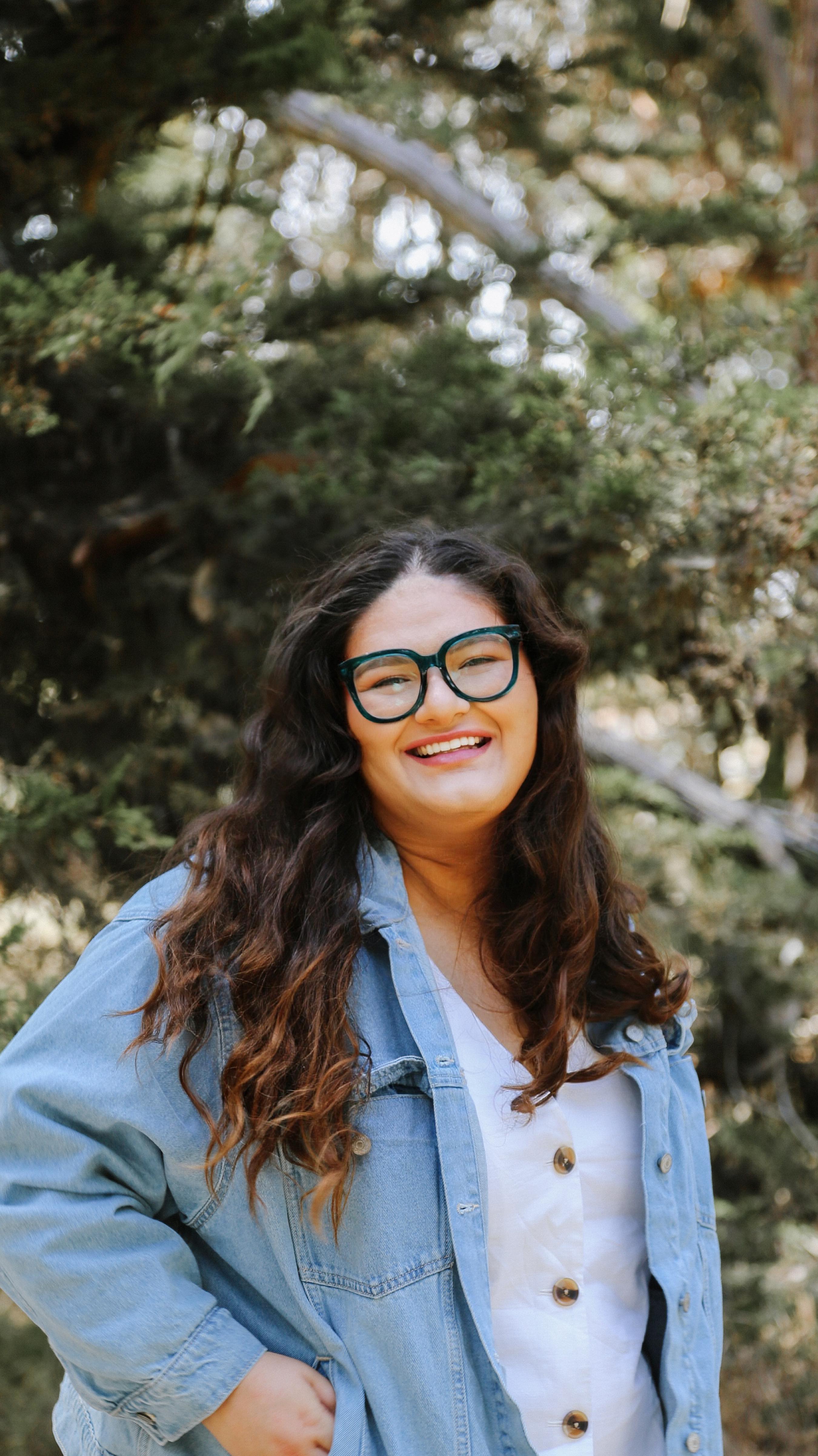 “You look happier.”
Thanks! I get to chat with passionate small business owners every single day.
Helping others build their dream biz? That’s the kind of fulfillment that radiates. 💛✨
If you’ve ever felt stuck or unsure, just know: your dream gets closer every time you ask for support.
Tag a biz bestie who keeps you smiling