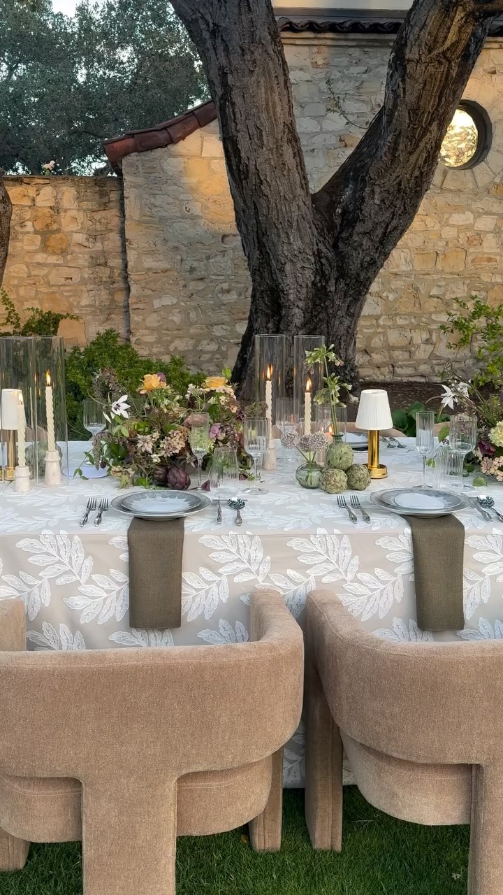 A good wedding designer will always create for the couple and be able to articulate who they are, not just as individuals but together.
Your wedding day isn’t just a party, it’s your love story on display. A moment for friends and family to not only see, but feel your love for one another.
Finding the right planner with the knowledge and experience curating your vendor team to match your vibe is essential 🪻
Christy & Nick, you two are electric together and we are so fortunate to have had you on our team this week at Holman Ranch.
Planning & Design: @StyledByLinds_
Florals: @AmyWestFloral
Venue: @HolmanRanch
Stationery: @Papermade.Studio
Rentals: @HensleyEventResources @BluePrintStudiosEvents
Linens: @BBJLaTavola
Hair & Makeup: @KellyJoBeauty
Cake: @SpilledMilk_Co
Gown: @EpiphanyBoutique_Carmel
Tux: @FriarTux
Bar: @SoulfulxSips
Couple: @ChristyWiens @NickSantucci
#carmelvalleywedding #carmelwedding #californiaweddingplanner #carmelweddingplanner #californiawedding