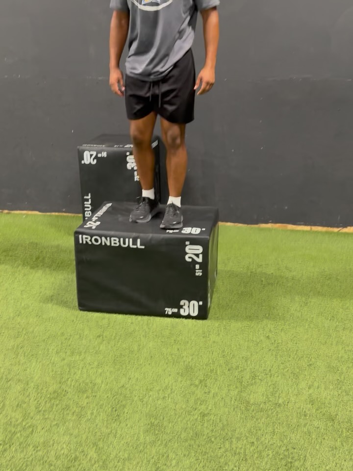 🏈 Cleared & Ready to Ball Out 🏈
Huge shoutout to @e5.killa for officially returning to the field after a tough foot surgery recovery. From jump testing on the @vald_health Force Decks to sprint and jump drills, Eric has crushed every phase of his return-to-sport testing. ✅
Now he’s heading to Ottawa University-Arizona to line up at WR and make plays this fall for @ouazfb . Let’s just say — the comeback was built with purpose, and the grind never stopped. 💥
This is what recovery + performance looks like.
📍Victory Sports Rehab & Recovery
🔗 Athlete-centered care. Precision testing. Performance-driven outcomes.
👉 Ready to make your comeback? DM us.
#VictorySportsRehab #ReturnToPlay #ForceDecks #VALD #WideReceiver #FootFractureRecovery #AZFootball #OUAZFootball #ClearedForTakeoff #BuiltNotBorn #SportsRehab #JumpTesting #SpeedTraining #EricBrice #sportsphysicaltherapy #sportsperformance