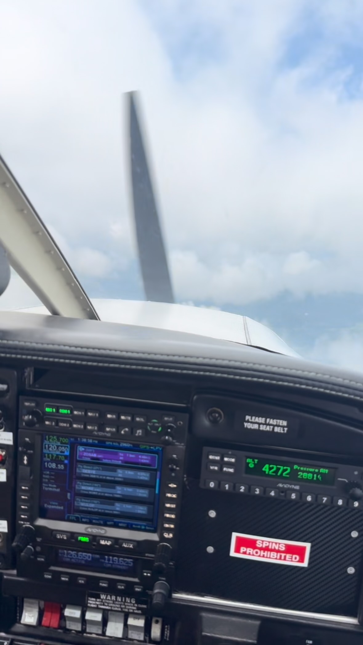 Just another Saturday, head in the clouds?
#pilot #flyicarus #newyork #aviation #flightschool #icarusflyingacademy #studentpilot #pilotlife #longisland #flighttraining #flightfirst #Pilotsofinstagram #Fyp #instagram