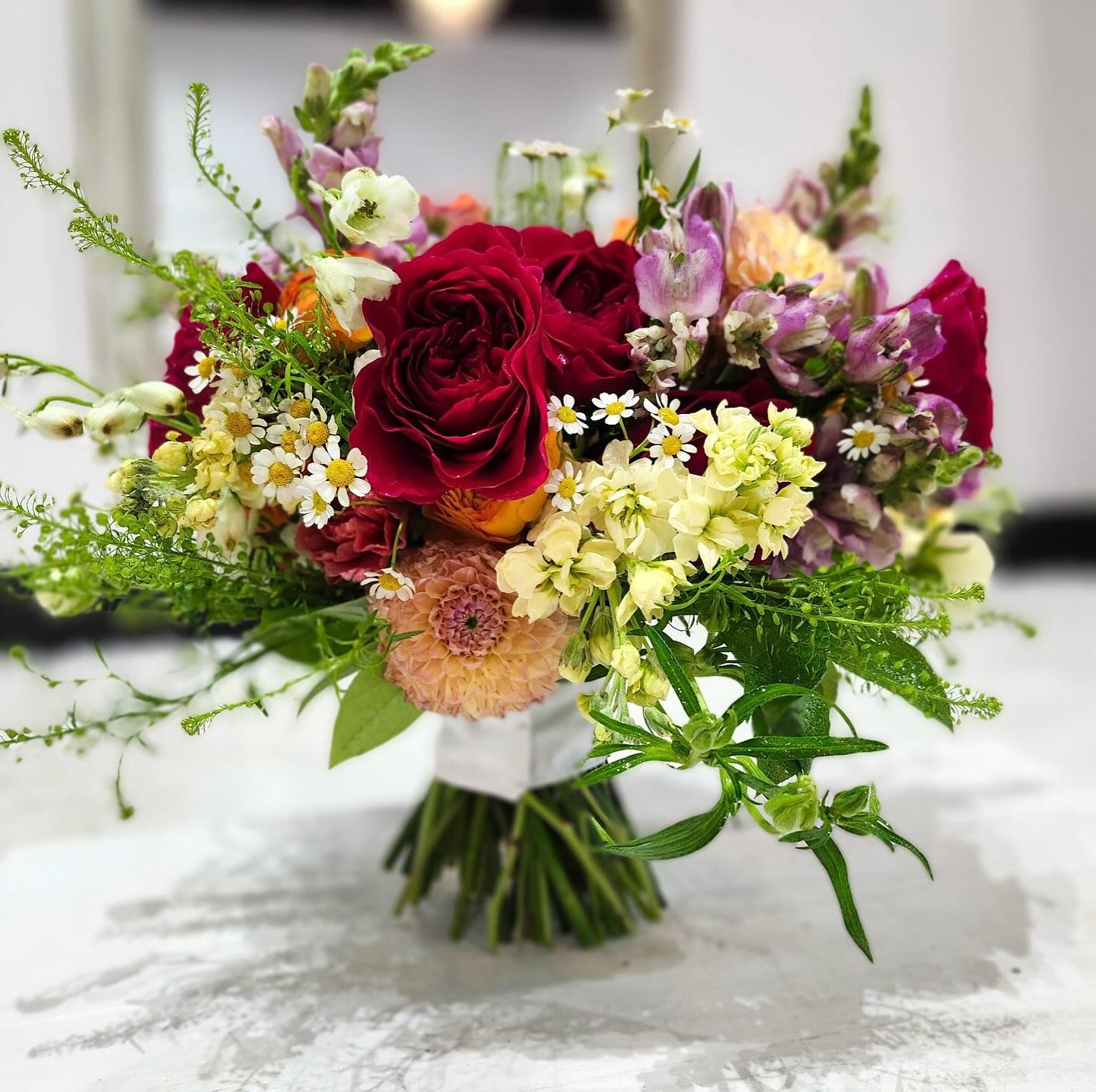 This wedding bouquet tells a love story like no other. 😍Casablanca Designs doesn’t just make floral arrangements, we bring visions of love to life.
Have a wedding coming up?
Contact us at the link in our bio. We would love to be apart of your love story.💕💐
#floristnearme #floristinsenecasc #senecasc #seneca #weddingflorist #eventflorist #rosestagram