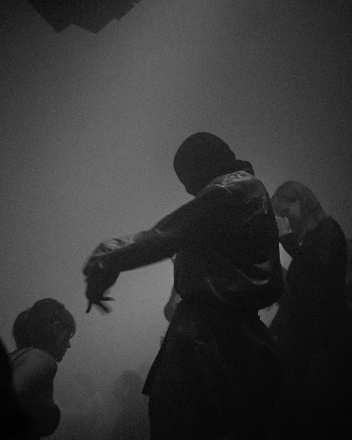 the only Atmosphere i crave.
1. ‘Holy Fire’ through my eyes @inquisitor_music
2. Monasterio Opening Night 2022 at Aglomerat
3. Monasterio 10 YEARS ANNIVERSARY at Mutabor
4. ‘Time’ through my eyes.
5. a moment of perfection in Room 2 at Mutabor
6. ‘Assasin’ through my eyes @inquisitor_music
7. somewhere in the halls of Mutabor
8. Salem’s Secret
#stopmotion #photography