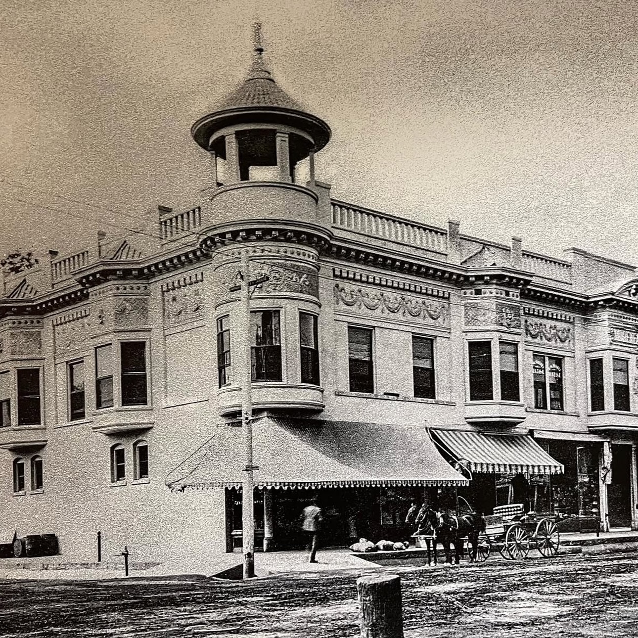 A journey back to 1904 when Hotel Diamond, built by James Franklin Morehead, brought first-class elegance to Chico with the original Diamond Cafe.
#hoteldiamond #diamondcafe #thegrill #chicohotels #chicorestaurants #downtownchico #historicchico