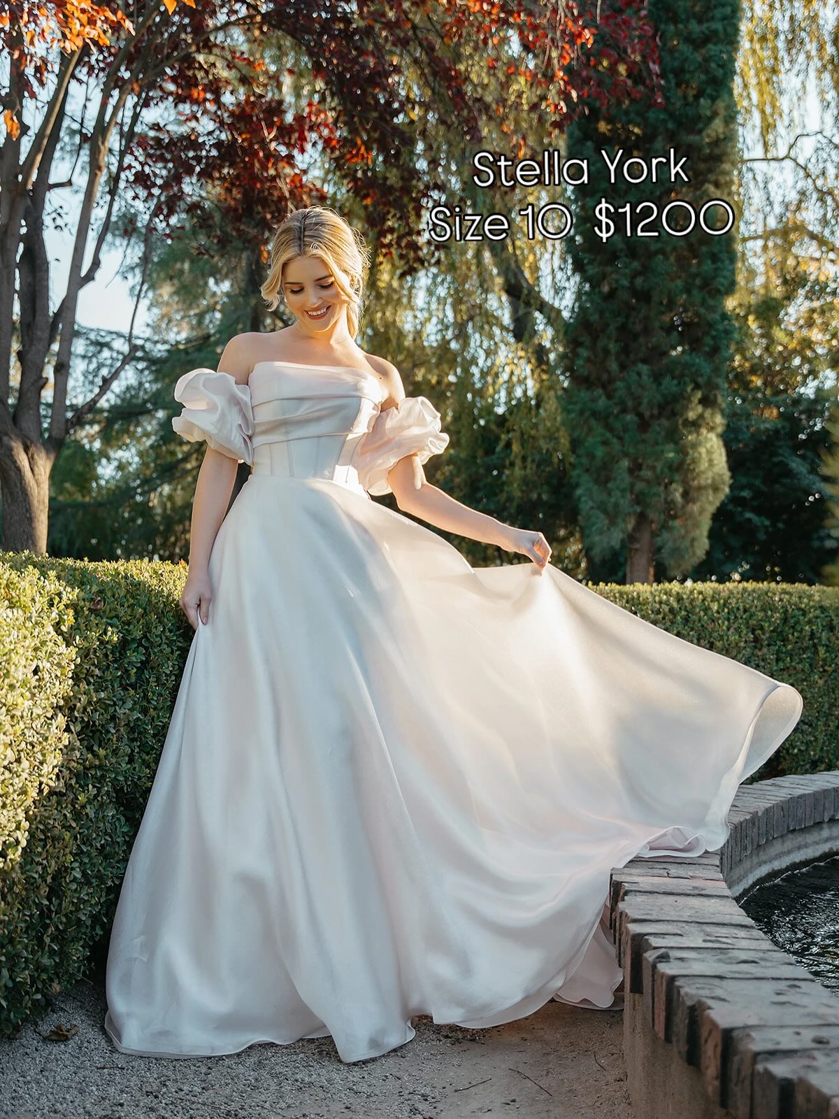 For the girl who plans a wedding like she plans a party -effortlessly iconic! 🥂👑
New Arrival -Stella York size 10 $1200