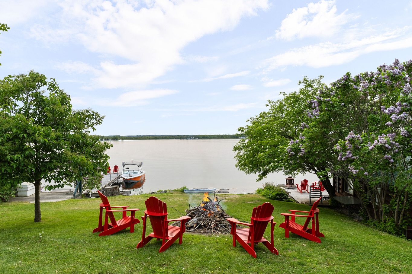 Backyards designed for every lifestyle—whether it’s mornings with a view 🌅, evenings by the fire 🔥, or effortless outdoor living 🌿. Each one with its own character, and all ready for their next owner 🏡