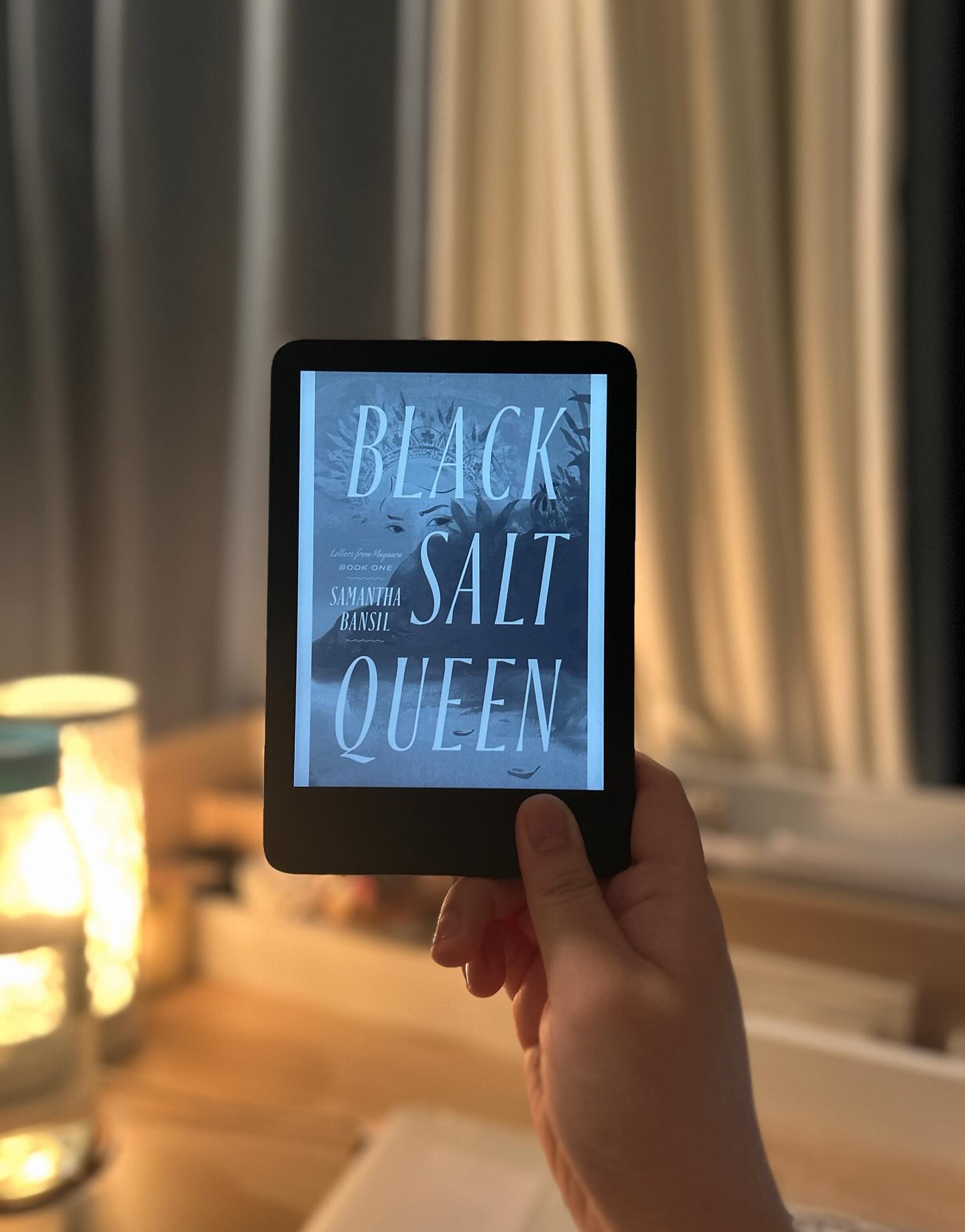 thoughts on black salt queen by samantha bansil — a spoiler free book review
there is no big bad evil being to defeat.
there is no complicated magic system to decipher.
there are no multi city battle sequences.
it’s a bunch of imperfect people getting hurt and suffering the consequences of their actions while trying to do their best and what they think is right.
…and i wanted to drown in it.
this book started off insanely strong but i had a problem with how certain storylines were tied off and i was left wanting more from the fantasy battle scenes that were there
however, as someone who studied pre-colonial philippines from high school to college in the philippines, this is the most accurate (AND CREATIVE!!) Filipino rep i have ever read in a fantasy without feeling like the Filipino culture was being tokenized. If i could rate it for that alone, it would be 5 perfect stars. It never felt forced, instead was truly inspired of the culture and mythology. As someone who doesn’t like flowery writing style, this also matched my taste.
while i do think the battles could have been more immersive, i think it made up in it’s political play. the pacing of the politics was on point, plus the added tension between the matriarchs in this story was entertaining. how they handled their respective problems was unique and every character is distinct in my memory even months after finishing.
In conclusion, while i do have my irks with how this story wrapped up and some plot points not giving the intensity i wanted, i think this story and lore has a very strong foundation that it can easily make up for it in the next book. A lore that is so inspired and written with love from an author who I can tell, from their writing, is proud of her culture… and readers will feel that. I felt that when reading. I can’t wait to read more from Samantha Bansil because you can learn how to technically write better over time but becoming a writer with heart is not something that can be taught.
In short: I love Filipinos and Filipino writers <3 ah this book makes me so proud *teary eyes*
— thank you to @bindery_books for sending me a copy to review, all thoughts and opinions are my own —