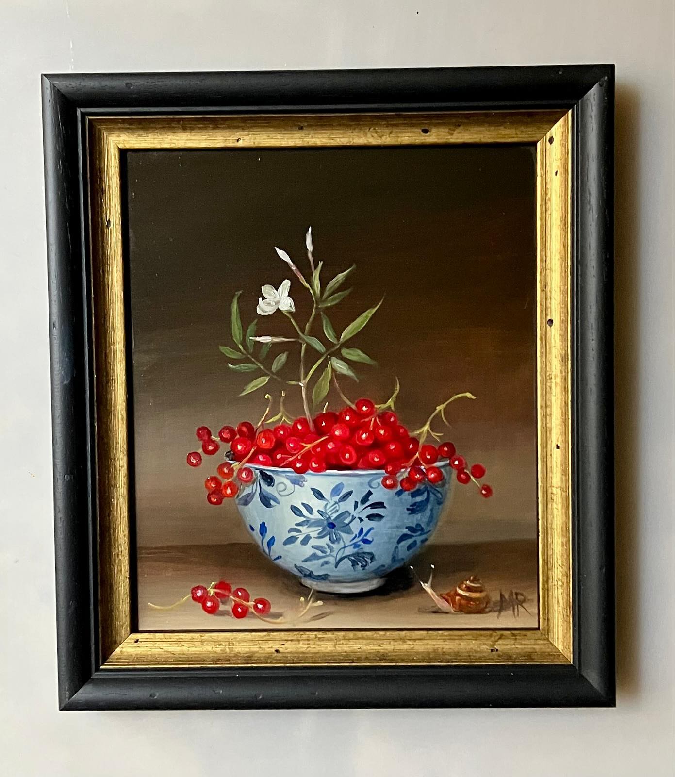 ????️??MIMI ROBERTS ???????NEW COLLECTION coming ? It's a phenomenal selection of new oil on panels we will have for sale imminently - all fresh from Mimi's studio. Nothing beats these little beauties for the kitchen or other little corners of the house - I'm so excited to show them to you all.
Please remind me of your emails if you want a SNEAK PREVIEW ? They are SUPER popular so you need to be quick! #artgallery #artforsale #artwork #arts #artists #artforeveryone #artforthehome #buyart #buyartonline #artcollector #luxury #interiordesign #luxurylifestyle #kitchen