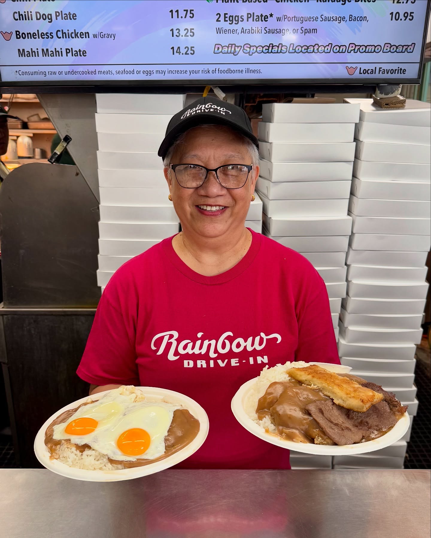 Serving up aloha, one (or two) plates at a time 🌈✨
Come visit us at Rainbow Drive-In for your favorites in Kapahulu, Kalihi, and Pearlridge!
#rainbowdrivein #hawaii #summer