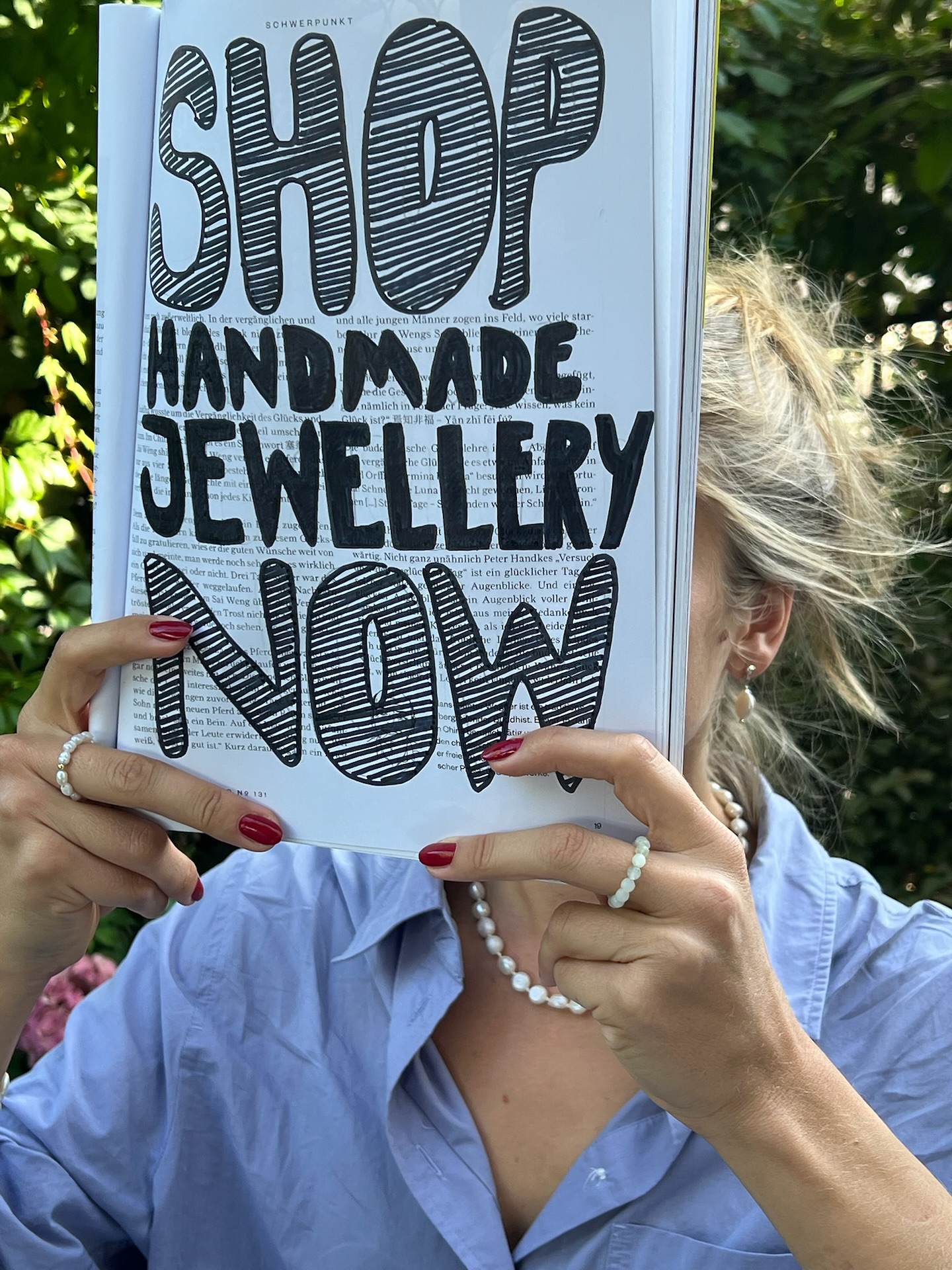 Summer sale still going strong at www.palaani.com check it out ☀️⛱️🍉🐚
#salzburg #summer #sale #schmuck #jewellery #inspo #outfit #süßwasserperlen #handgemacht #handmade #smallbusinesssupportingsmallbusiness #love #newcollection #summervibes #summersale #discount #fashion #trending