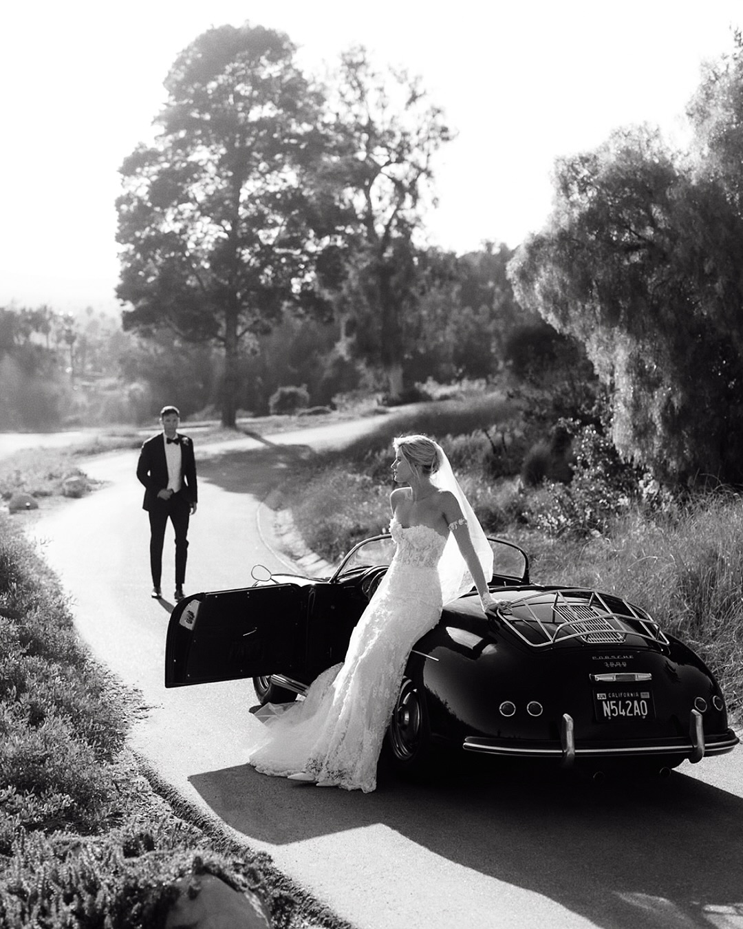 This organic coastal wedding will forever be a favorite 🤍
#sanysidroranch #carmelweddingphotographer #ojaiweddingphotographer #santaynezweddingphotographer #sonomaweddingphotographer #newportbeachweddingphotographer #lagunabeachweddingphotographer
