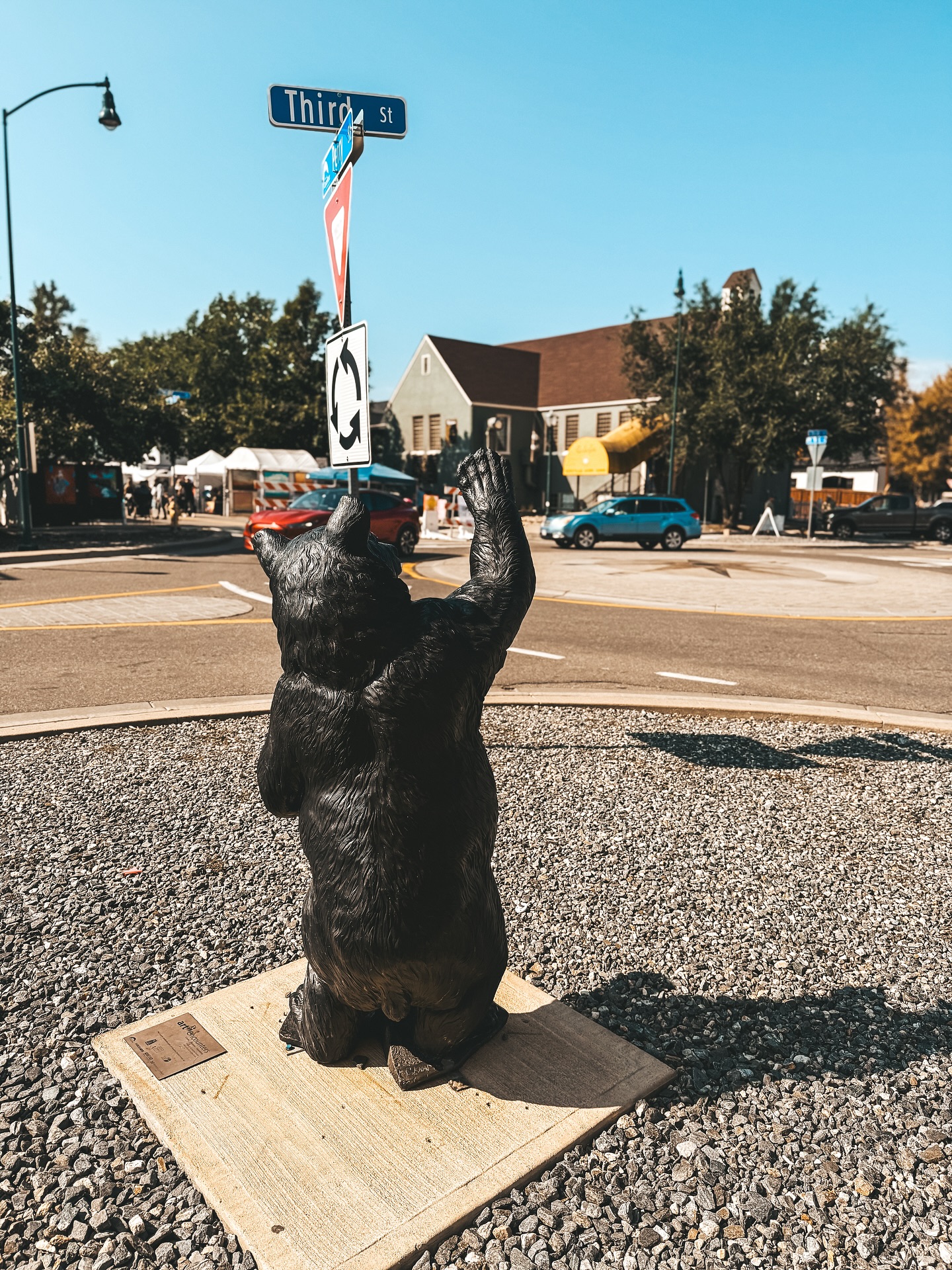 It’s always sad to wave goody bye to another beautiful, eventful weekend in Downtown Castle Rock 👋 But there’s plenty more in store in the months to come!
🇩🇪 Oktoberfest: Sept. 20
🍽️ Restaurant Week: Oct. 5-11
🎃 Fall Festival: Oct. 19
🦇 Fangtastic Festival: Oct. 24
🌟 Starlighting: Nov. 22
🐴 Carriage Rides: Starts Nov. 23
🌽 Farmers Markets: thru Oct. 12