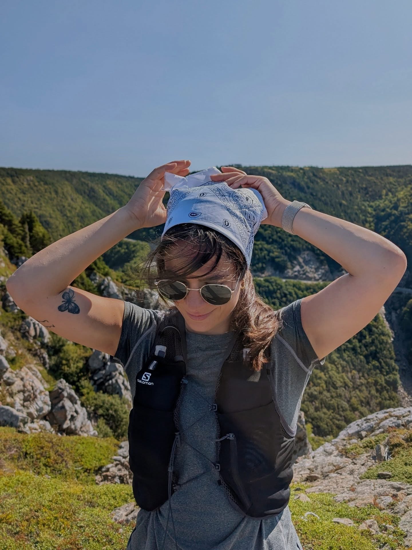 À un été rempli de moments doux et moins doux.
Entre vie d'adulte et plaisir en plein air.
Un été en toute simplicité.
@myriam.campeau @lauriedesjarlais @jasmine_aspirot J'ai juste des photos du fameux Tiramisu à Mimi 🥹
See un next summer 💞🌟