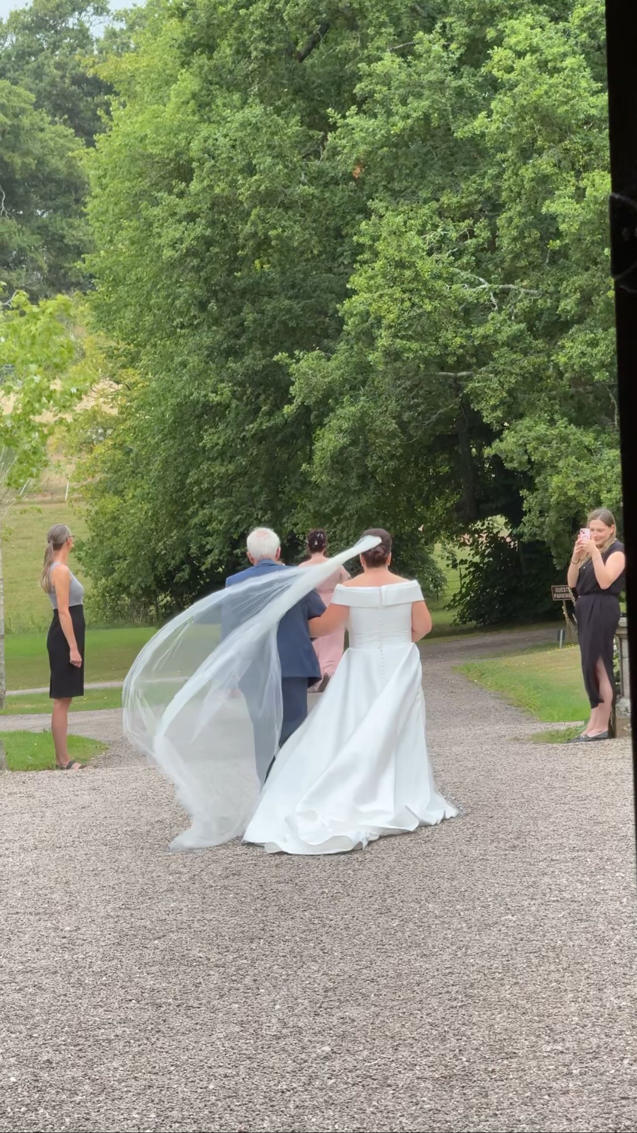 A surprise I’ll never forget 🥹
I had the privilege of surprising the bride’s parents with a special song moments before she walked down the aisle. 🕊️ 
Seeing their reactions was unforgettable. Moments like this are why I do what I do ❤️
Thank you to the amazing staff at @cefntillacourt for helping me pull this off! 
#weddingsinger #weddingsingeruk #welshsinger #weddingmusic #weddingvenueuk #weddingentertainment #weddinginspo