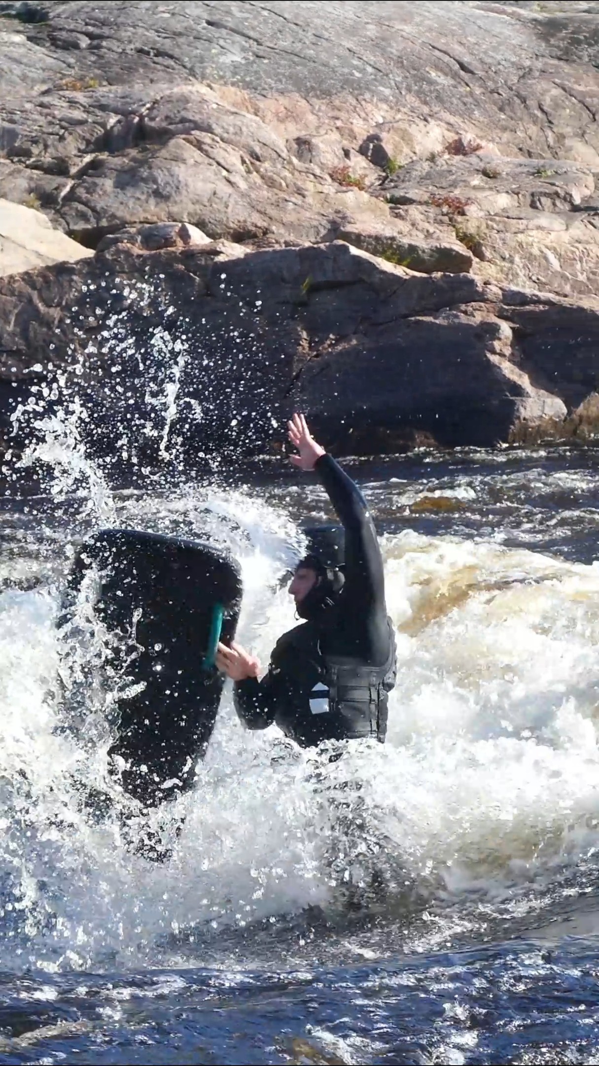 Finalement, Trigger est là. Maintenant, je peux lancer tous les mouvements auxquels j'ai pensé tout l'été???
Finally, Trigger is here. Now I can throw all the moves I've been thinking about all summer???
@EarthVeins @kayakdetail @Wallysphoto
@Fowardwip @Sweetprotection @QuikSilver
...
..
.
#riverwave #freestyleriverboarding #riverboard #bodyboarding #riversurfing #bodyboard #surfing #kayak #whitewater #whitewaterkayaking #whitewaterismagic #whitewaterkayak #epic #kayaking #extremesports #extremekid #kayakingkids #sport #kayaker #surf #peopleareawesome #awesome #water #nature #adventrure #outdoors #fyp #foryou #trendingreels